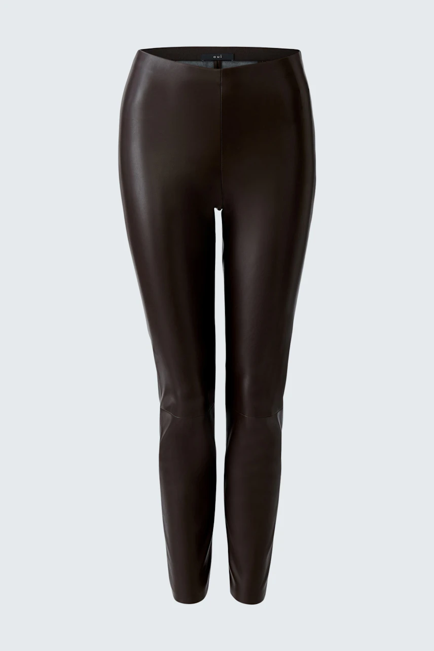 Stylish women's leggings in dark brown, perfect for casual wear and versatile styling.