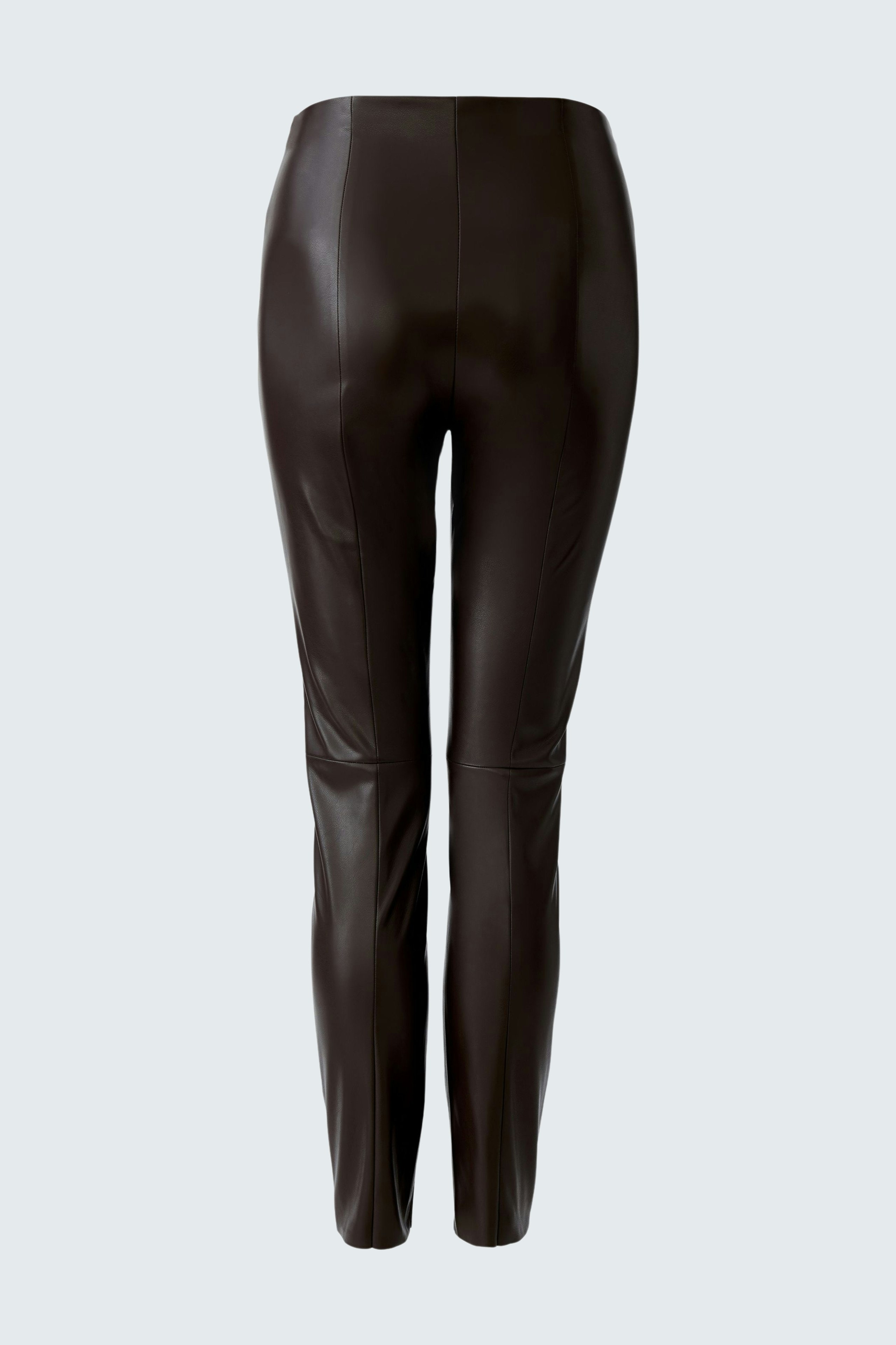 Stylish women's leggings in dark brown, featuring a sleek design and comfortable fit.