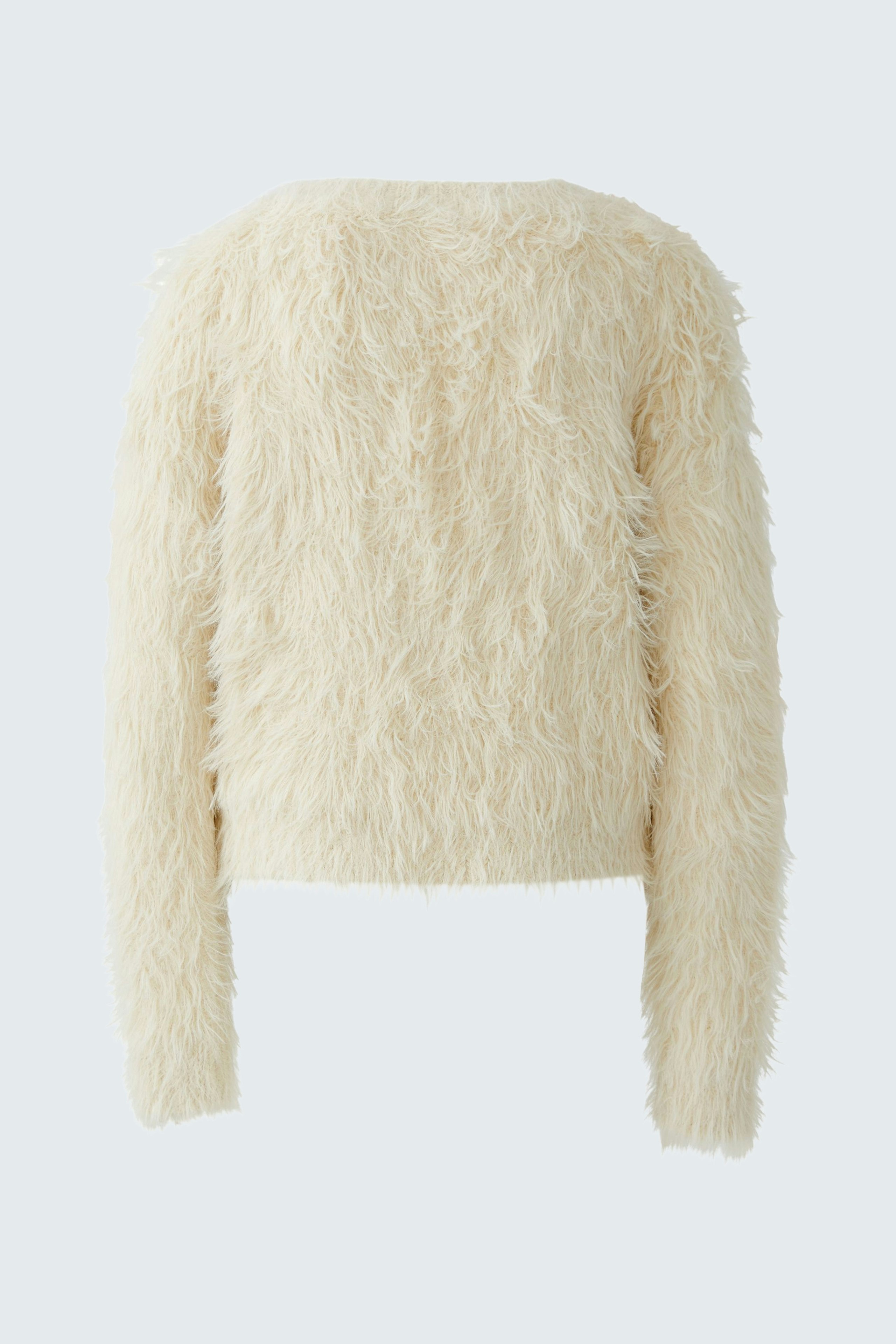 Cozy women's pullover in soft, fluffy fabric, perfect for casual wear.