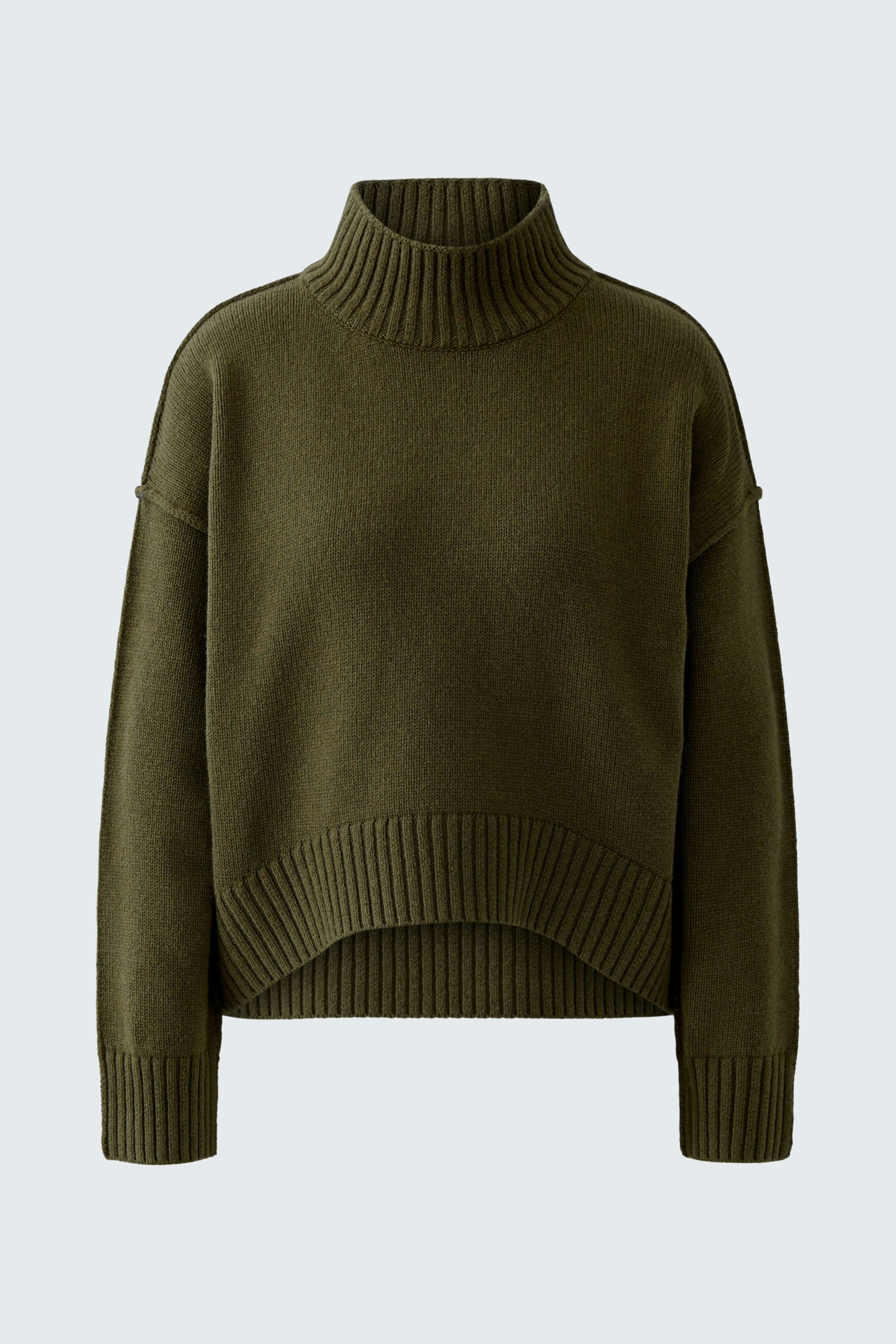 Casual women's pullover in dark green with a high collar and relaxed fit.
