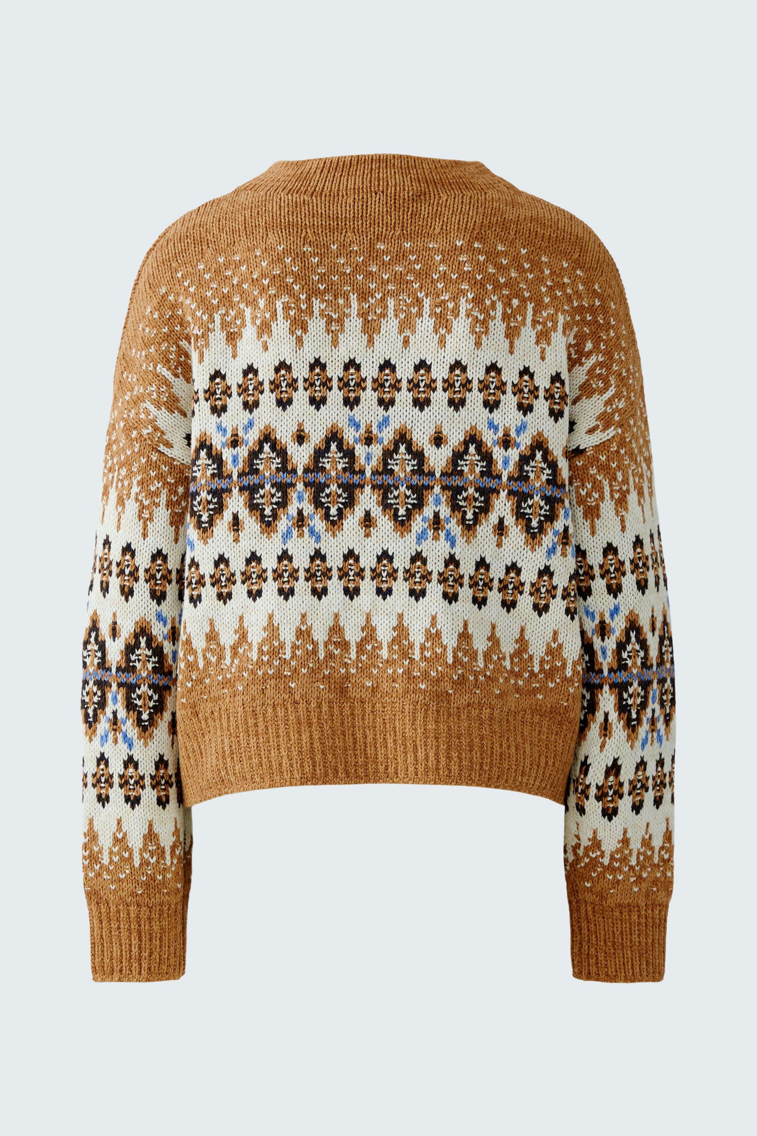 Cozy women's pullover in warm tones with a stylish pattern, perfect for casual wear.