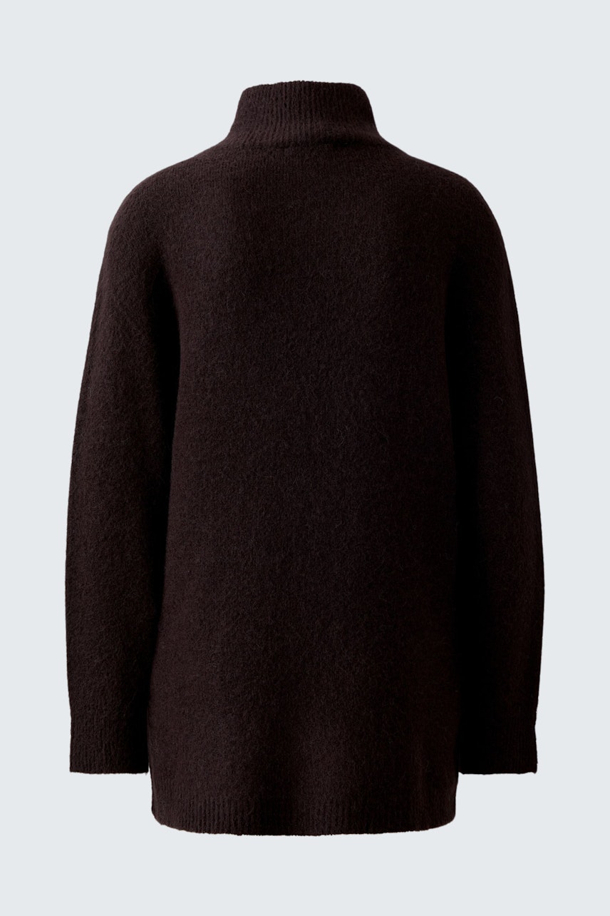 Bequemer Damen-Pullover in Dunkelbraun mit hohem Kragen, ideal für lässige Outfits.