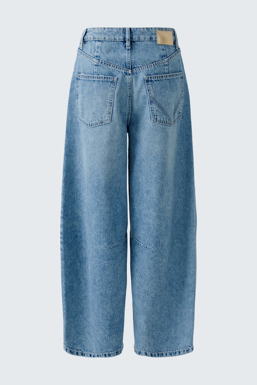 Bequeme Jeans Barrel für Damen: Weite, lässige Passform in hellem Denim, ideal für den Alltag.