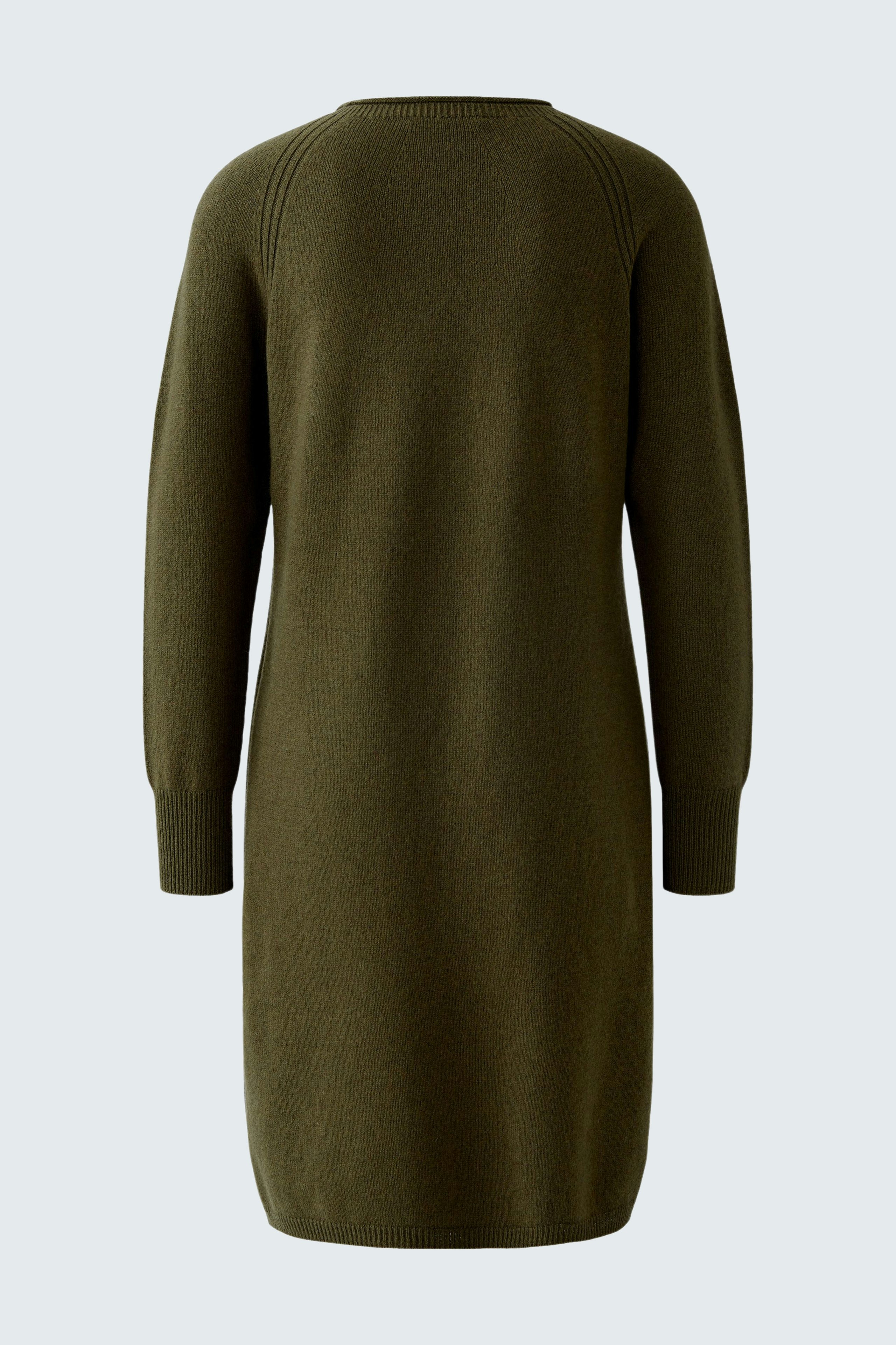 Casual women's knitted dress in dark green, featuring a relaxed fit and long sleeves.