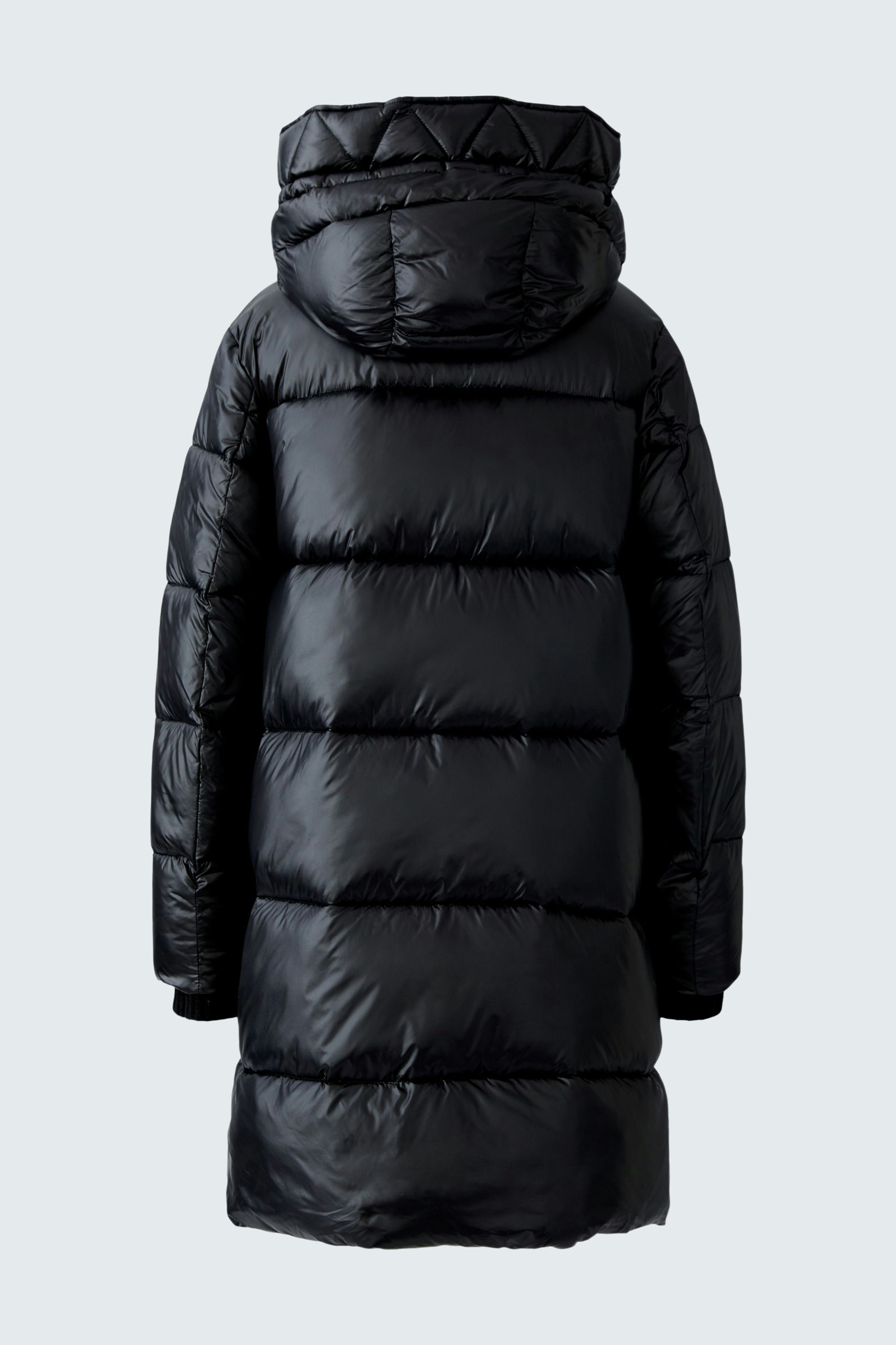 Warm women's winter coat: Black puffer coat with a hood, designed for comfort and style.