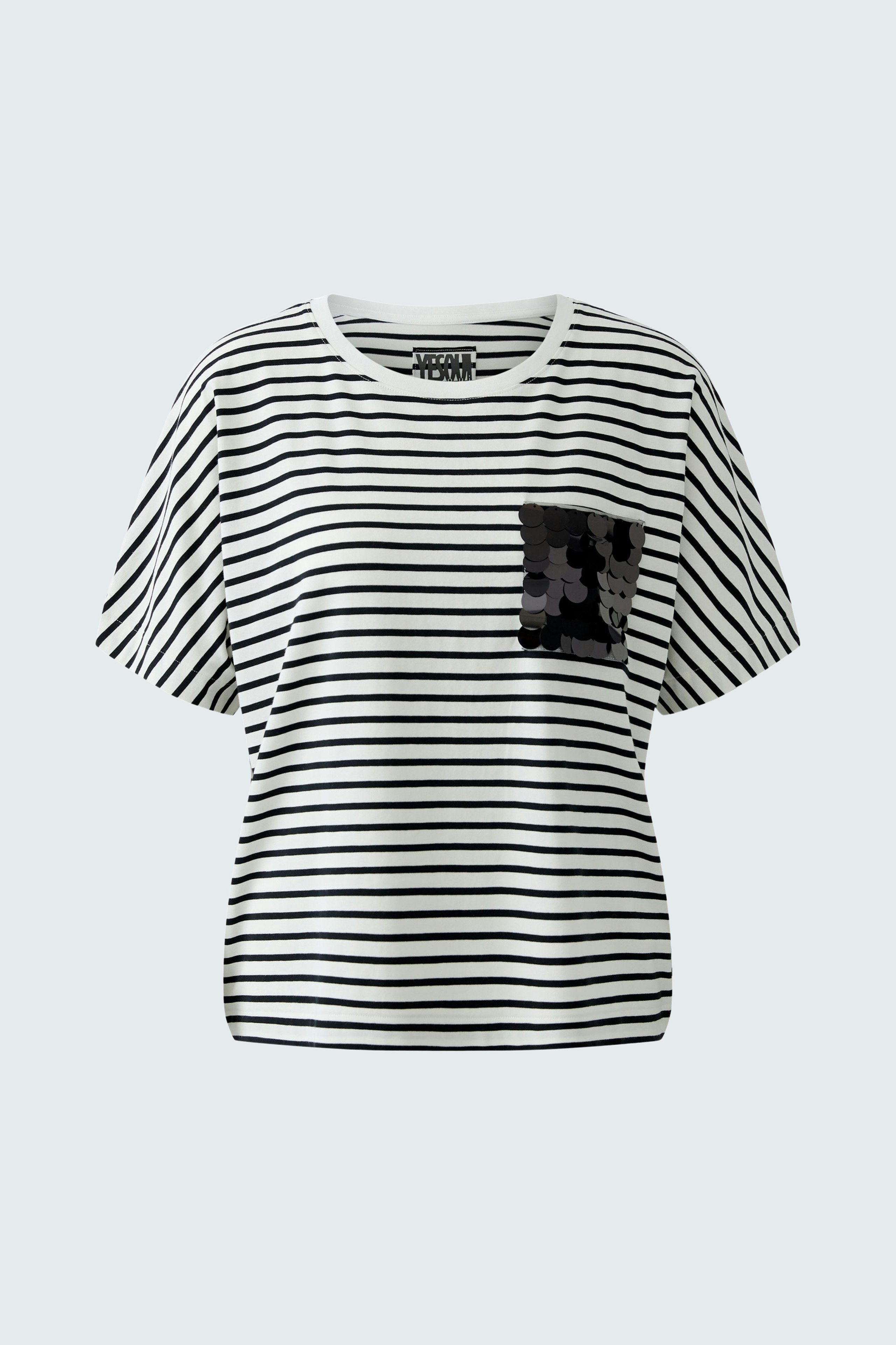 Casual women's T-shirt: Striped design with a black pocket, perfect for everyday wear.