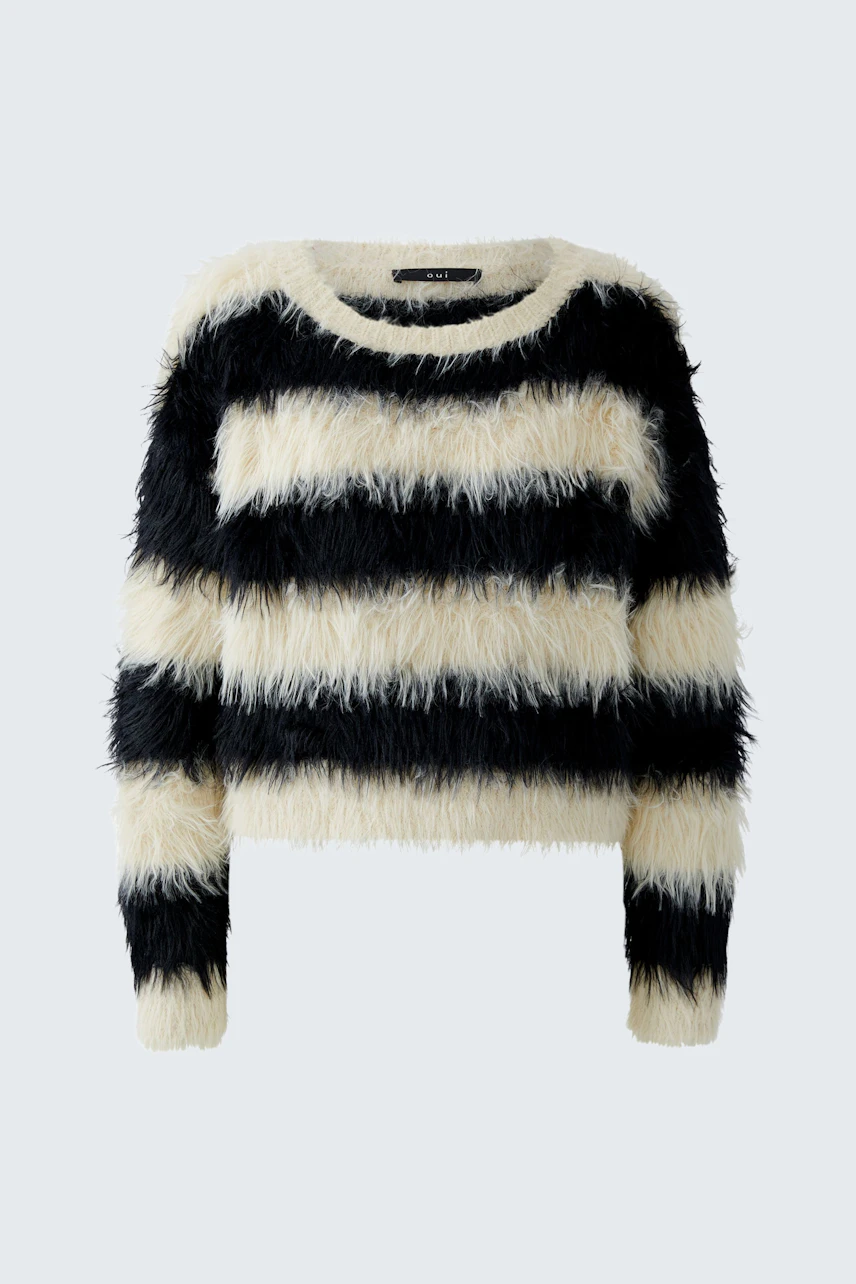 Cozy women's pullover: Soft striped design in black and cream, perfect for casual wear.