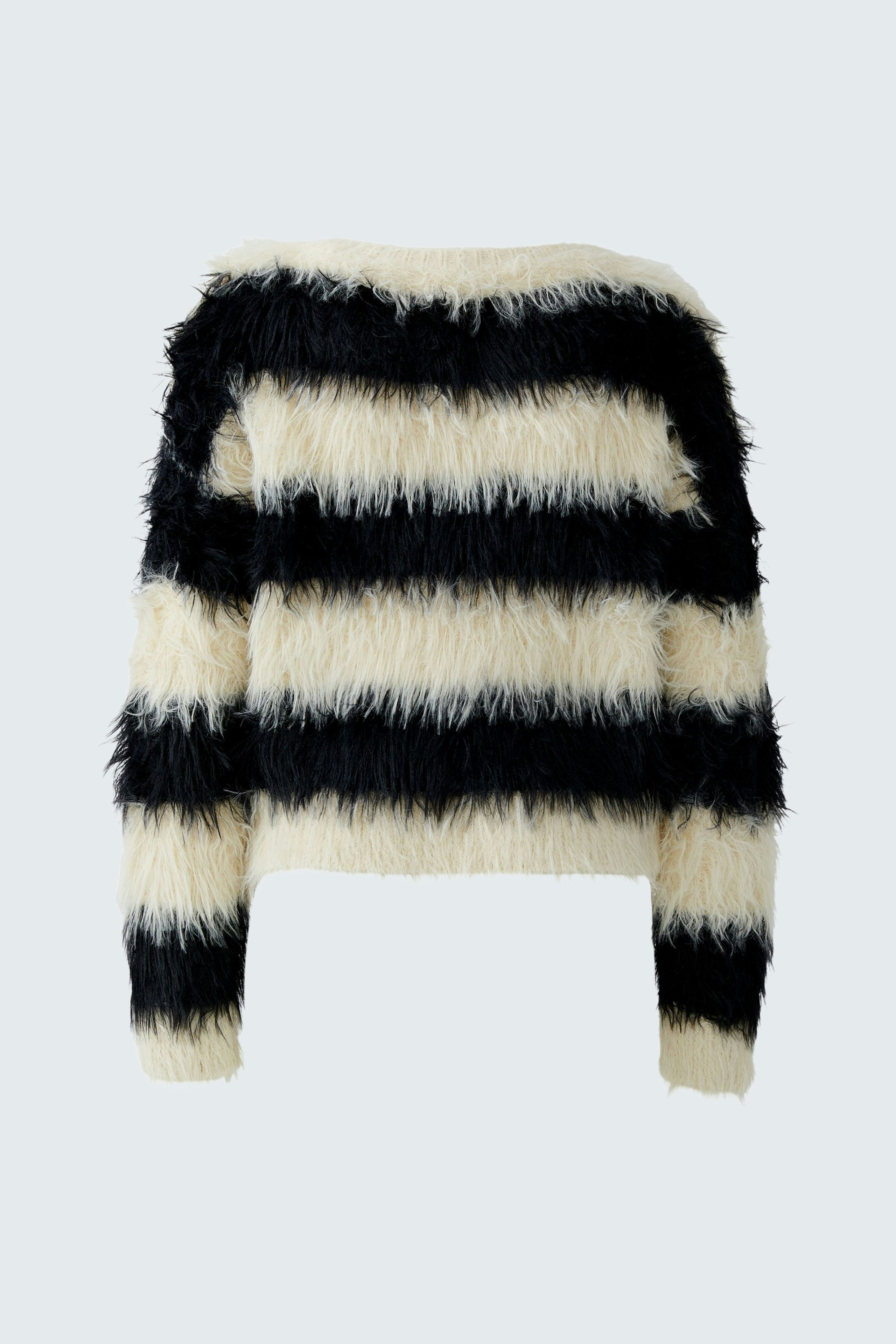 Casual women's pullover: Soft striped pullover in black and cream, perfect for a relaxed look.