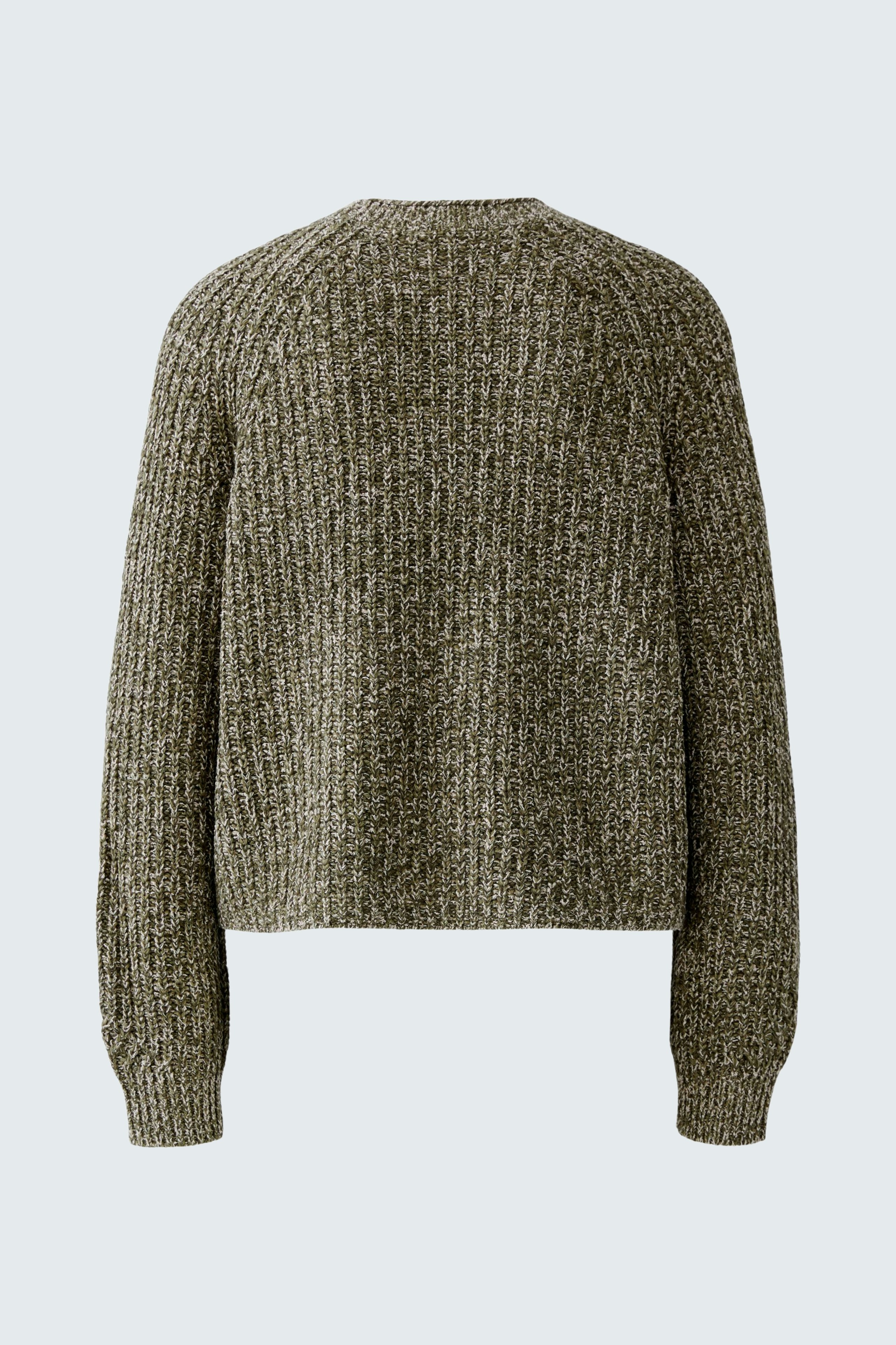 Casual women's cardigan in a textured knit, featuring a relaxed fit and long sleeves.