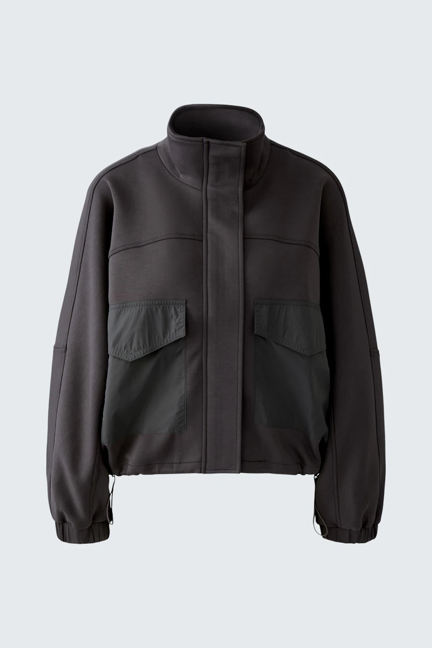 Casual women's jacket: Black jacket with two front pockets and a high collar.