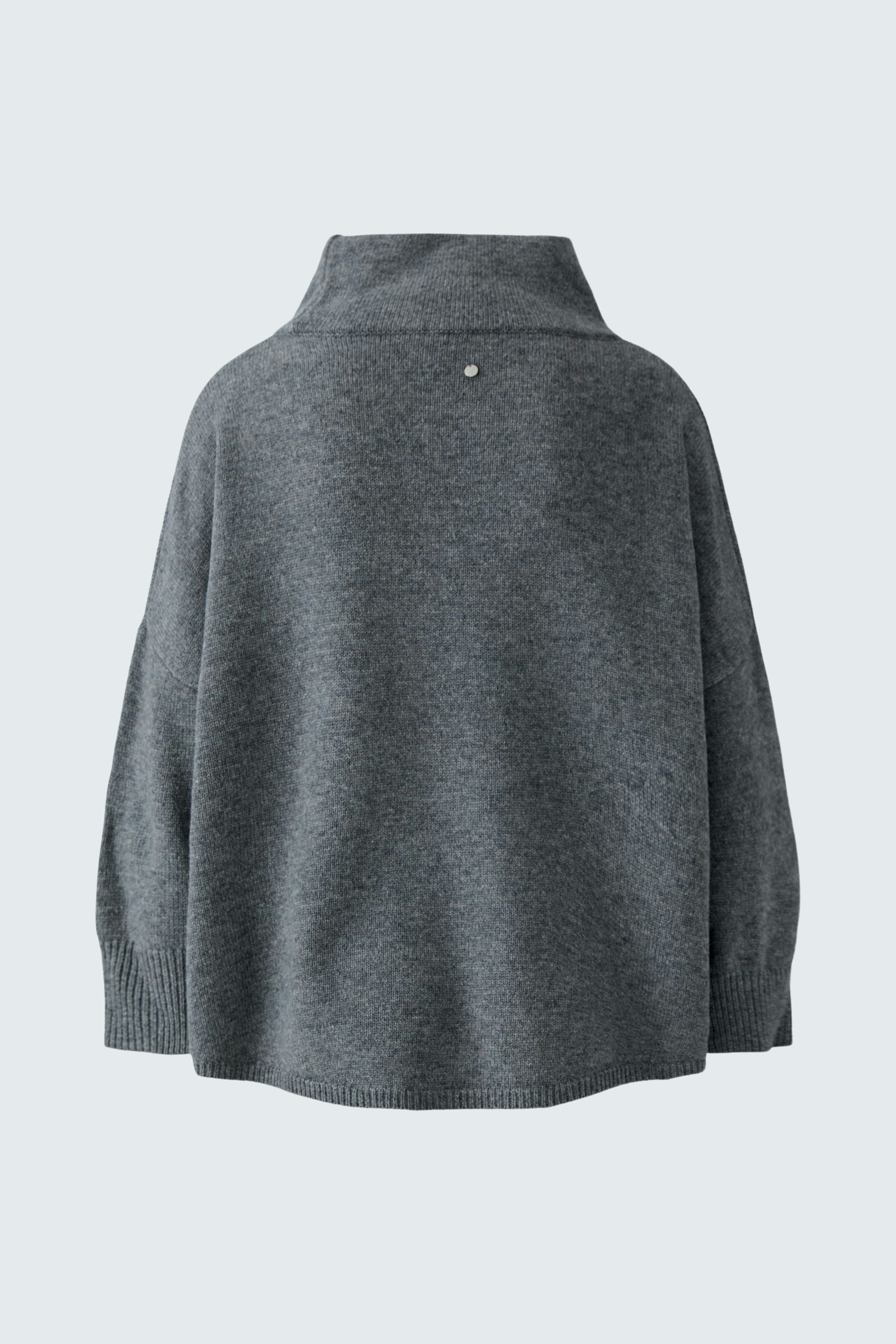 Casual women's pullover: Back view of a gray pullover with a relaxed fit and a stylish collar.