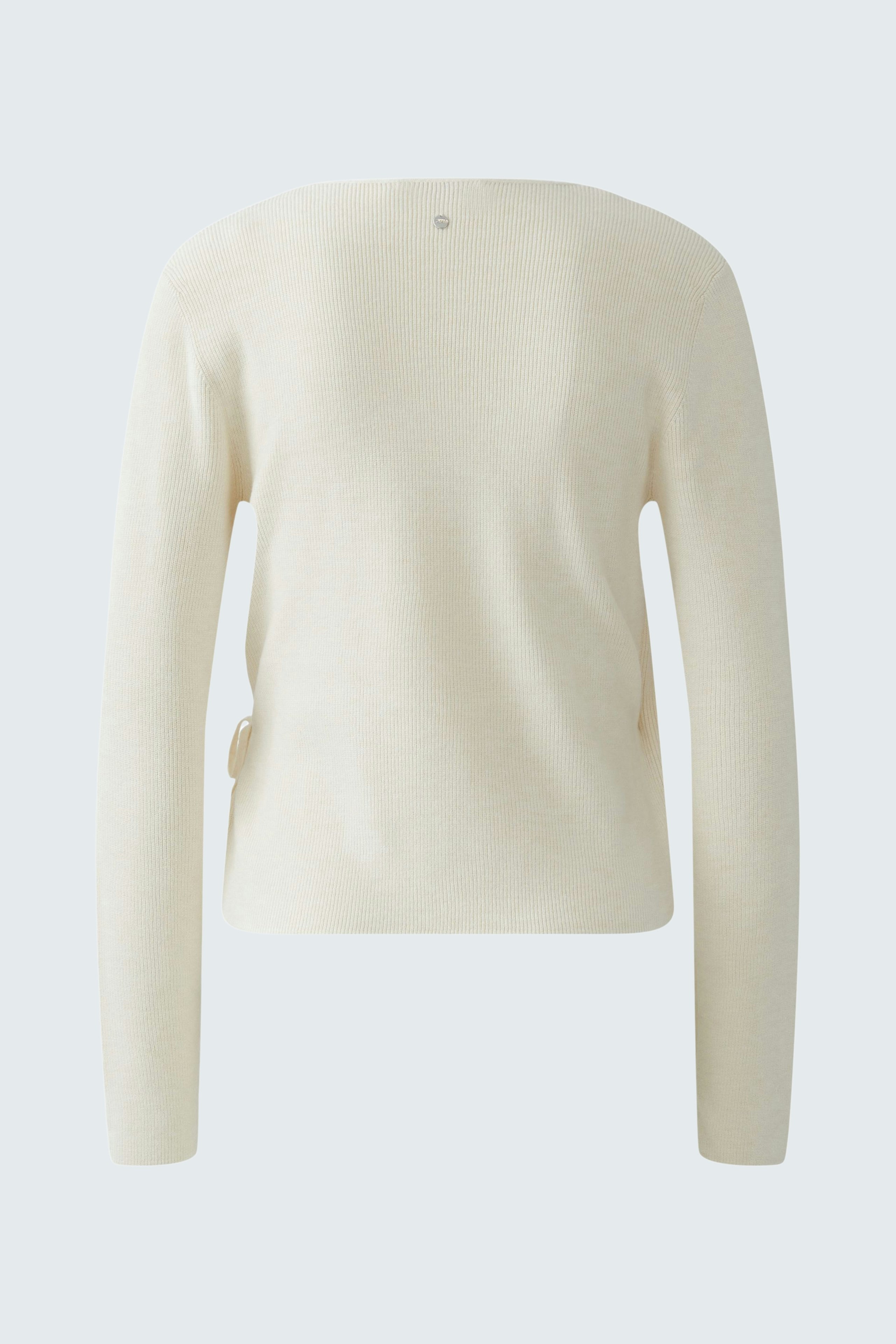 Bequemer Damen-Pullover in Cremefarbe mit langen Ärmeln und schlichtem Design.