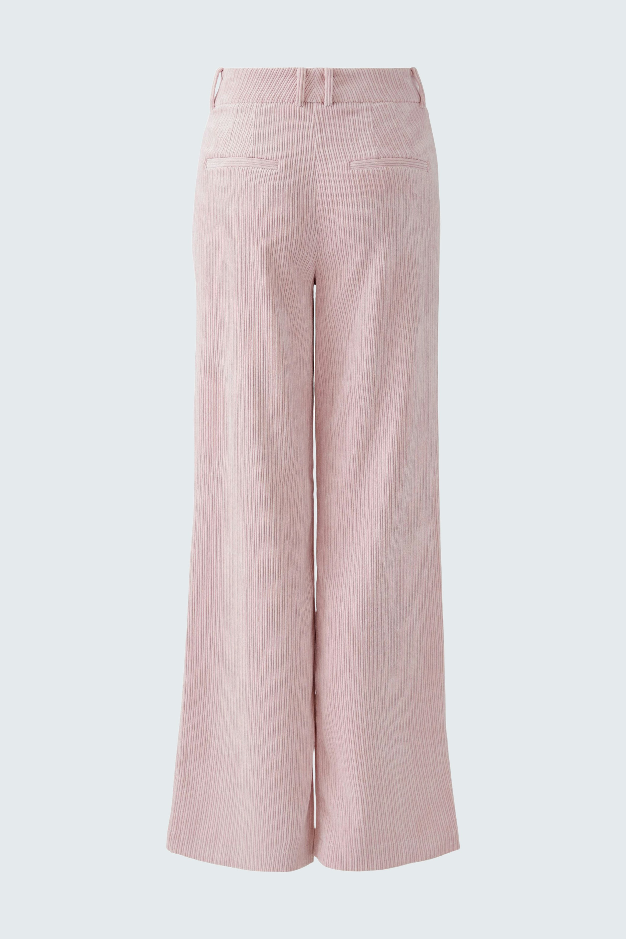 Bequeme Cordhose für Damen in zartem Rosa mit weitem Bein und lässigem Schnitt.