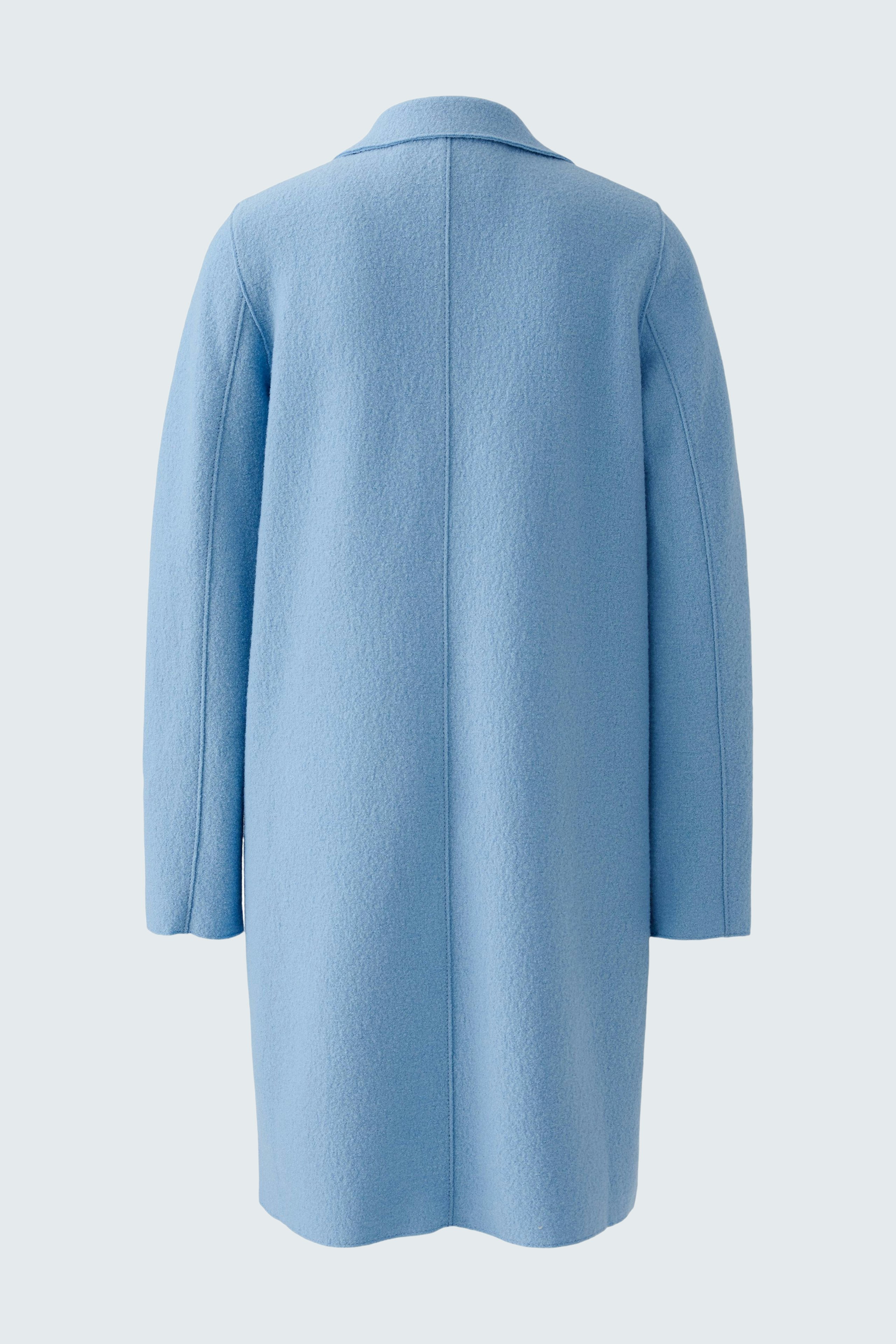 Cozy women's wool coat in soft blue, featuring a relaxed fit and classic collar.
