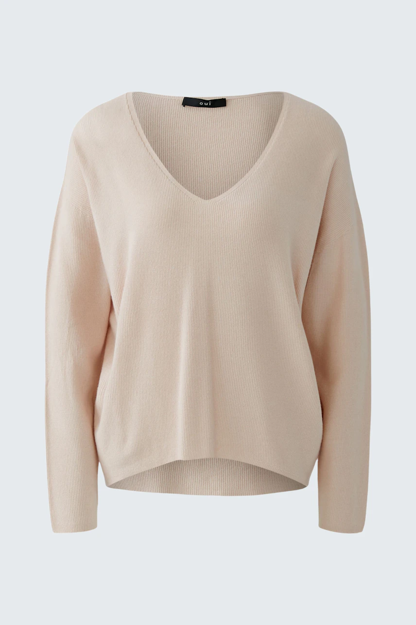 Bequemer Damen-Pullover in zartem Rosa mit V-Ausschnitt und lässigem Schnitt.