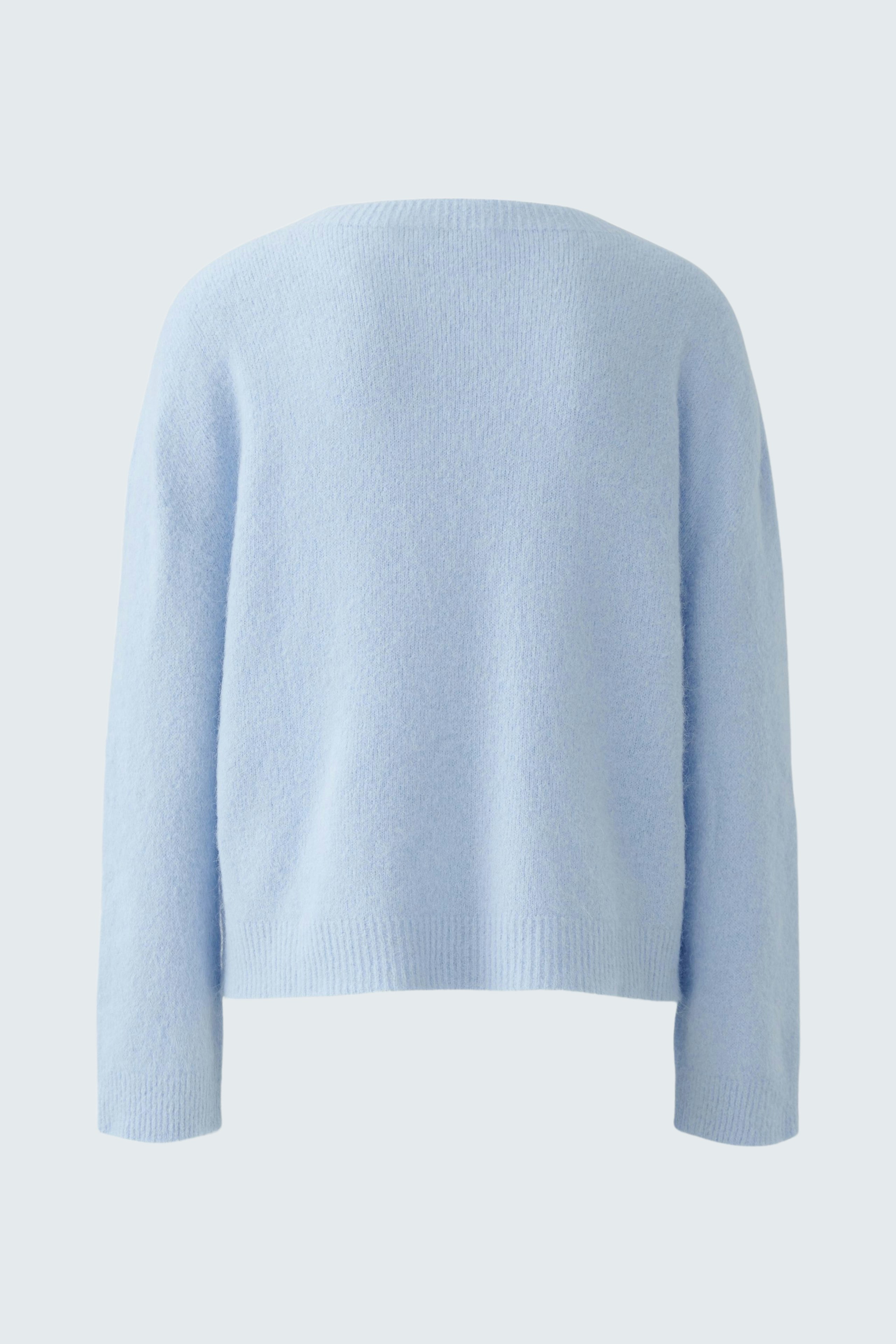 Soft blue pullover: Cozy women's pullover with a relaxed fit and a simple design.