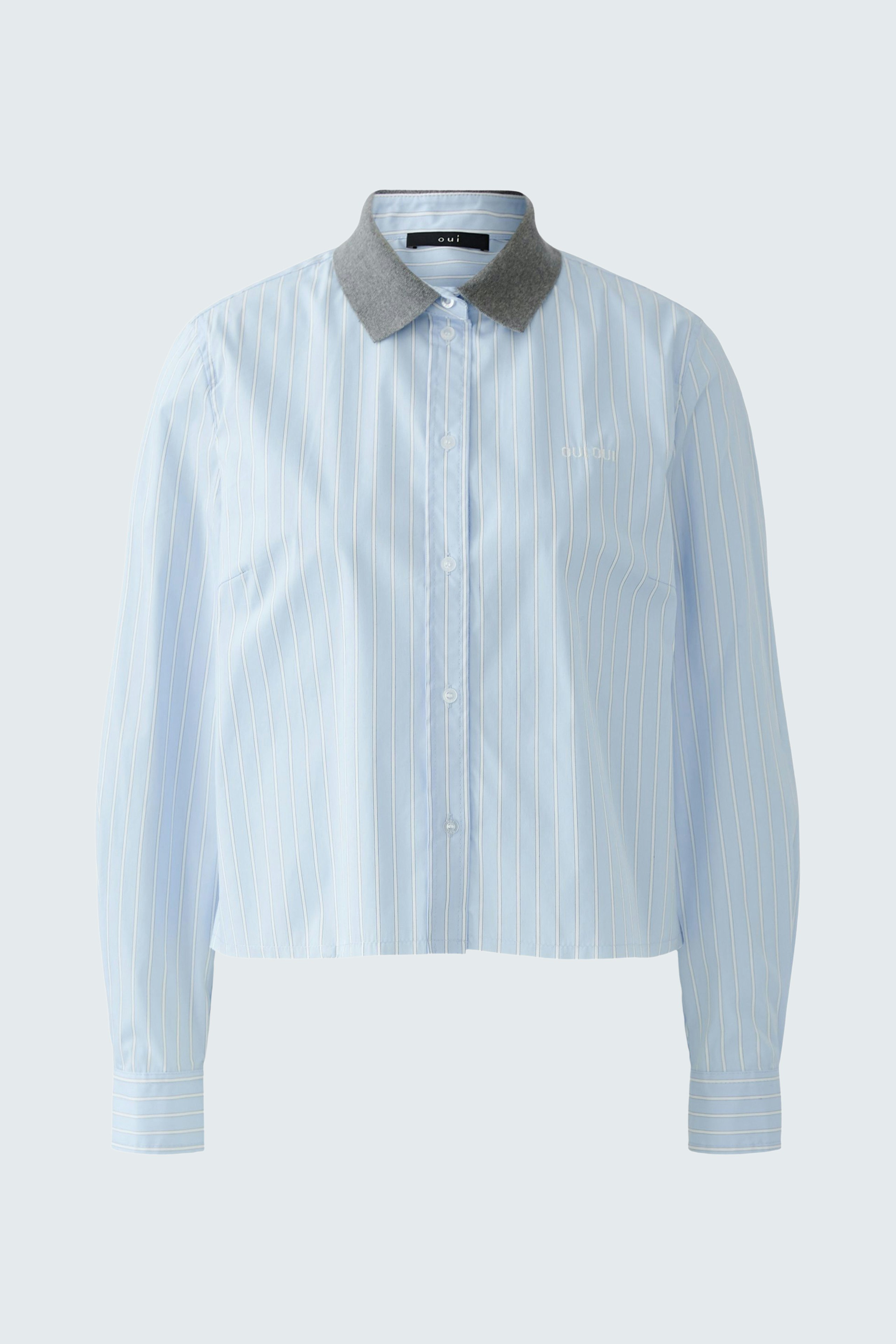 Casual women's blouse: Light blue cropped blouse with a grey collar, perfect for everyday wear.
