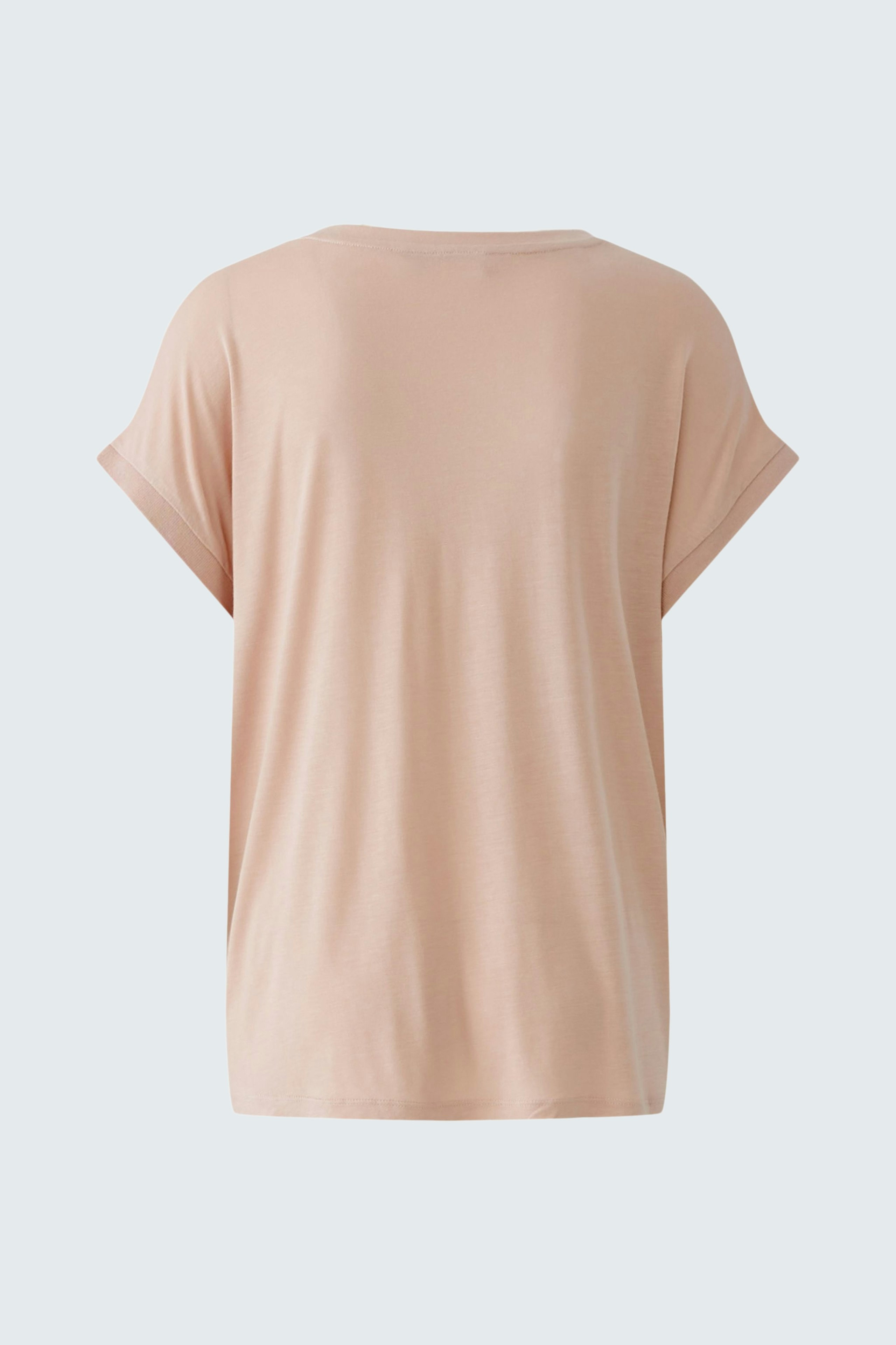 Casual women's pullover: Soft pink top with short sleeves, perfect for everyday wear.