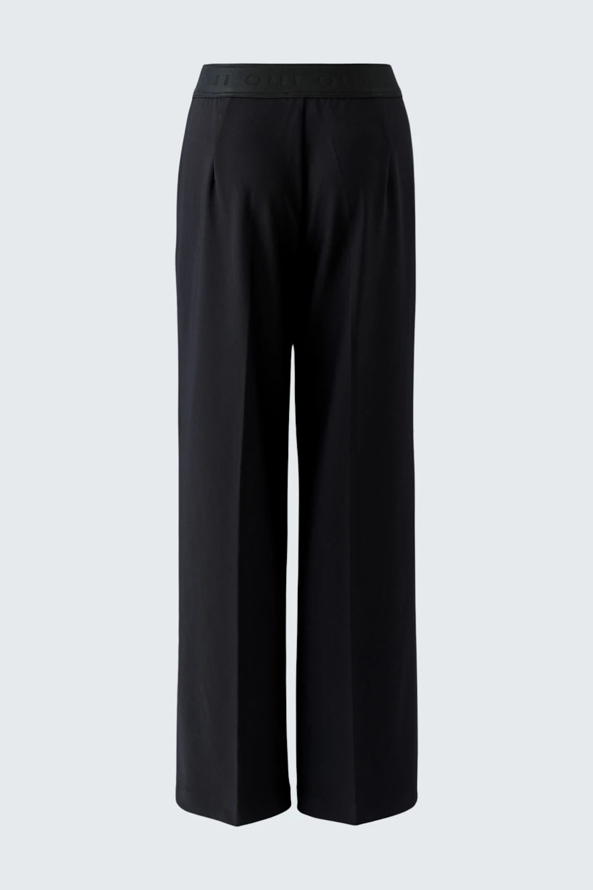 Casual women's trousers: Black wide-leg pants with a comfortable waistband, perfect for everyday wear.