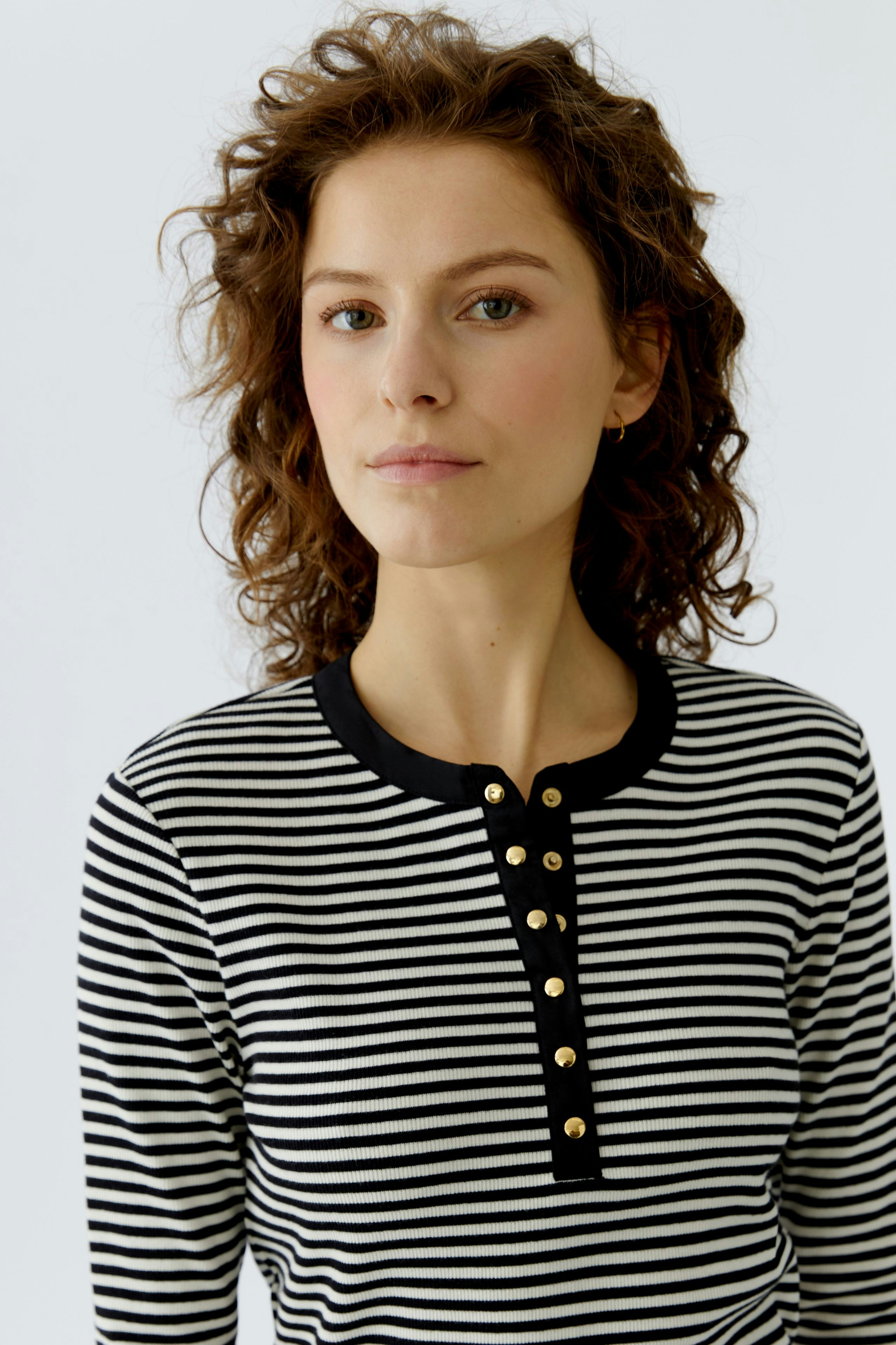 Bild 5 von Langarm Shirt - white black in white black | Oui