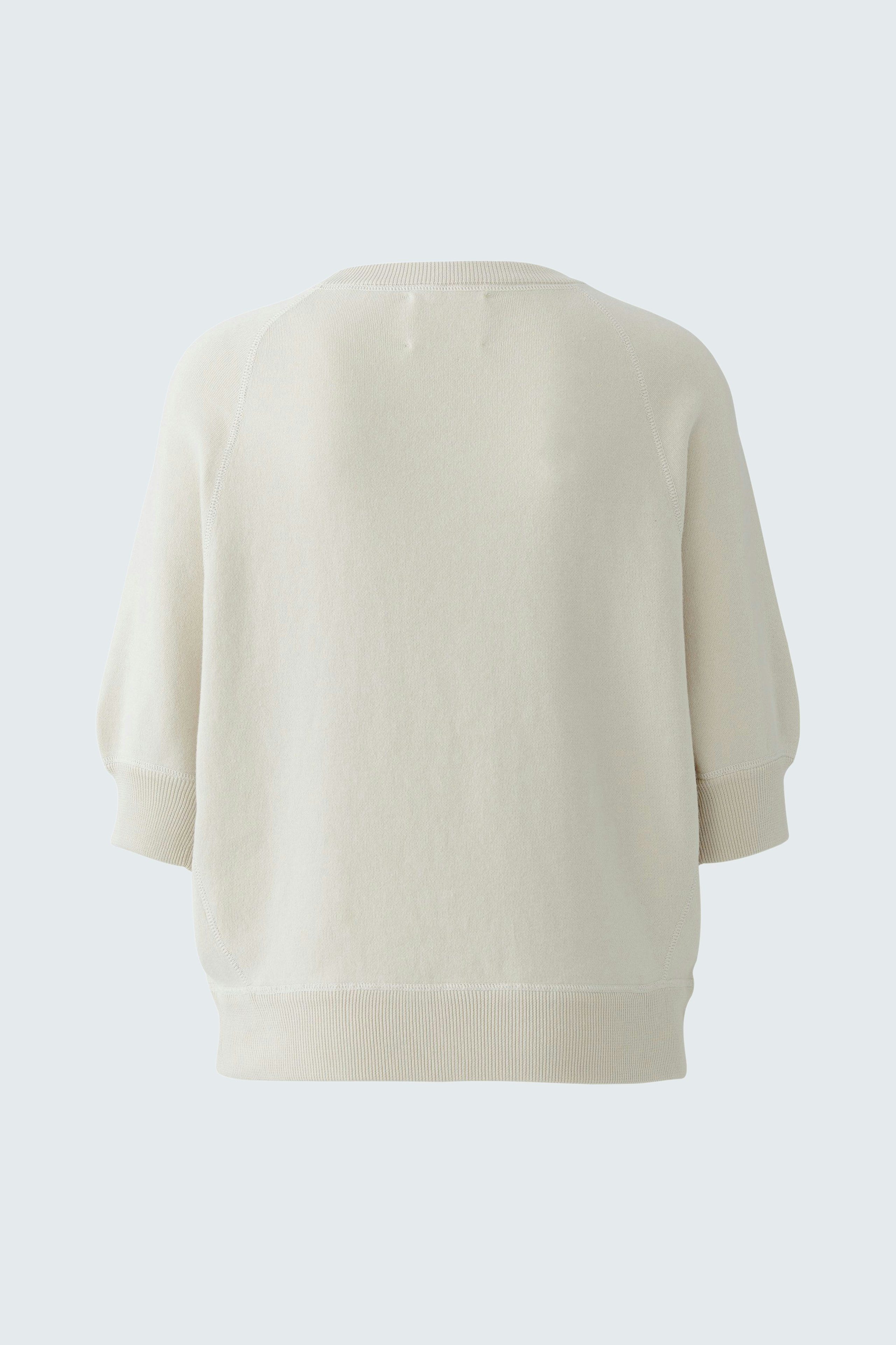 Bequemer Damen-Pullover in Cremefarbe mit lässigem Schnitt und weichem Material, ideal für den Alltag.