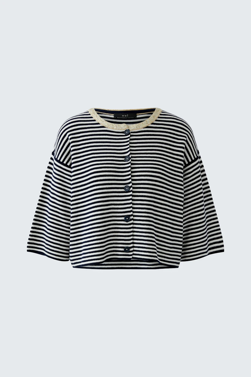 Bequeme Damen-Strickjacke in Streifenoptik, ideal für lässige Outfits.