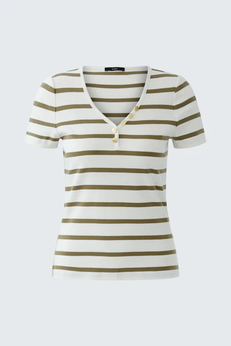Damen-T-Shirt mit Streifen: Figurbetontes Design in Weiß und Oliv mit V-Ausschnitt und Knöpfen.