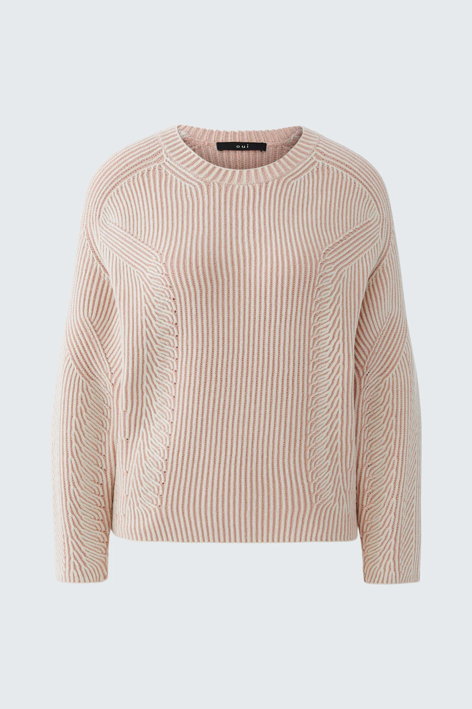 Bequemer Damen-Pullover in zartem Rosa mit feinen Streifen und lässigem Schnitt.