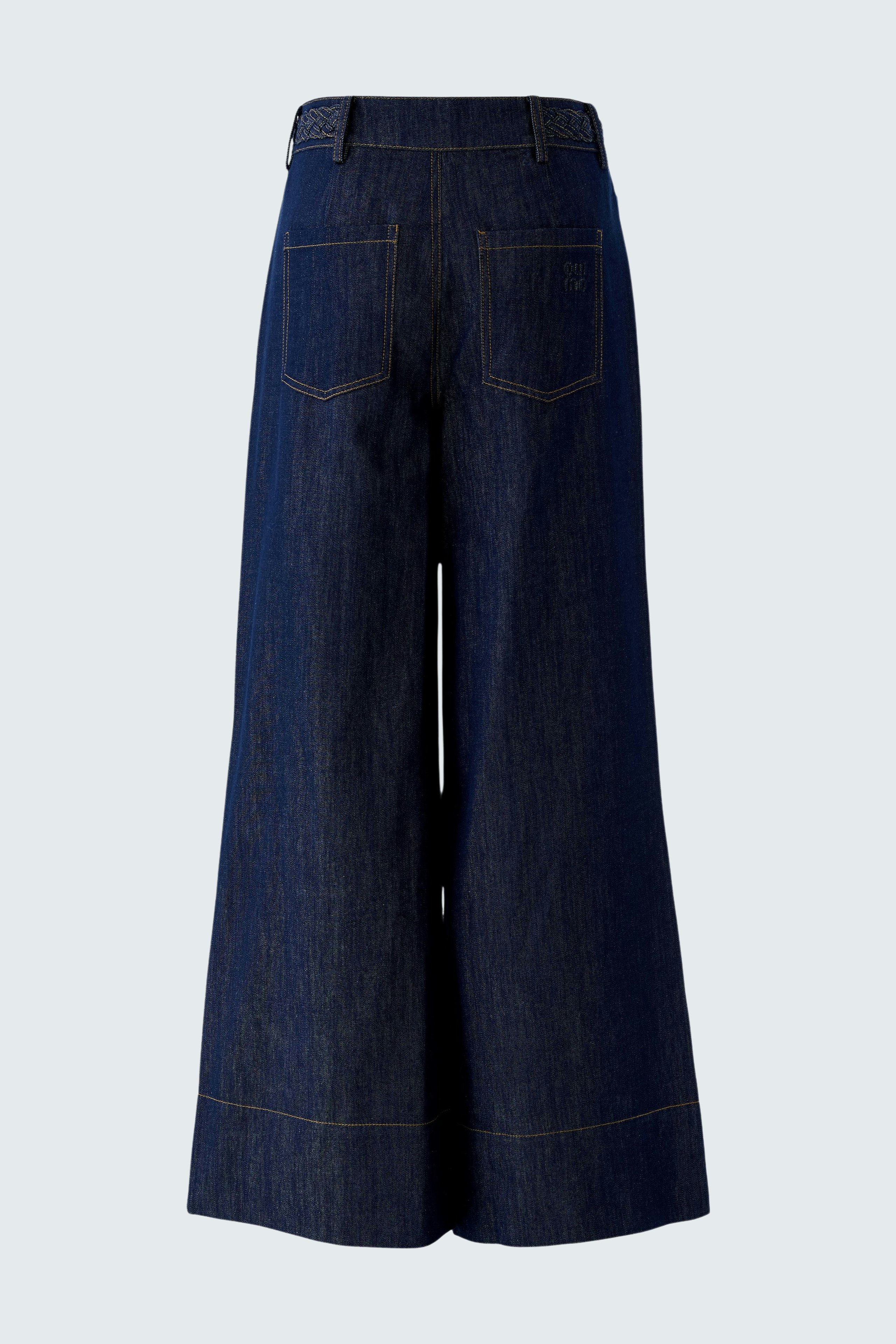 Wide leg jeans for women in dark denim with a relaxed fit and classic five-pocket design.