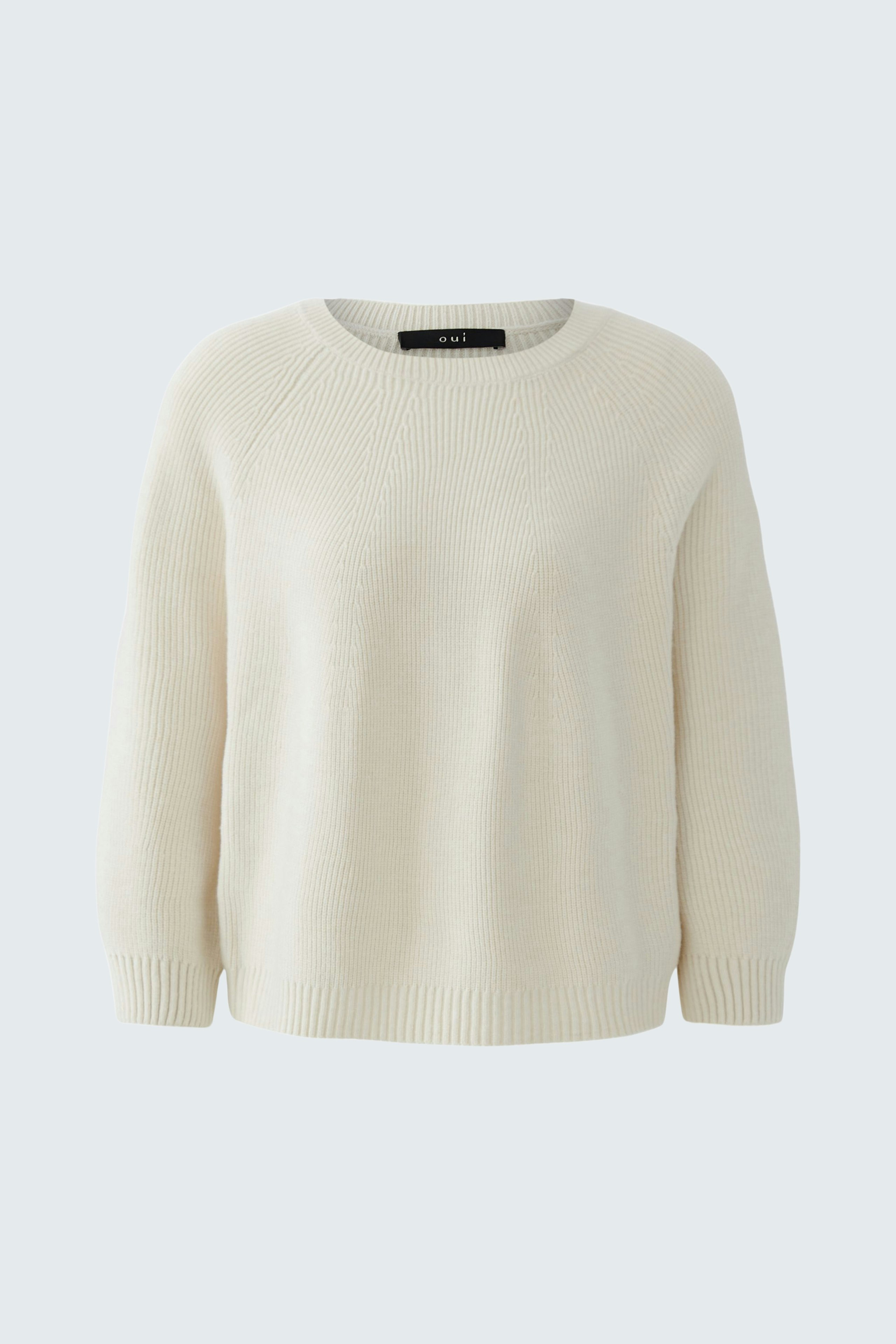 Bequemer Damen-Pullover in Cremefarbe mit lässigem Schnitt und Rundhalsausschnitt.