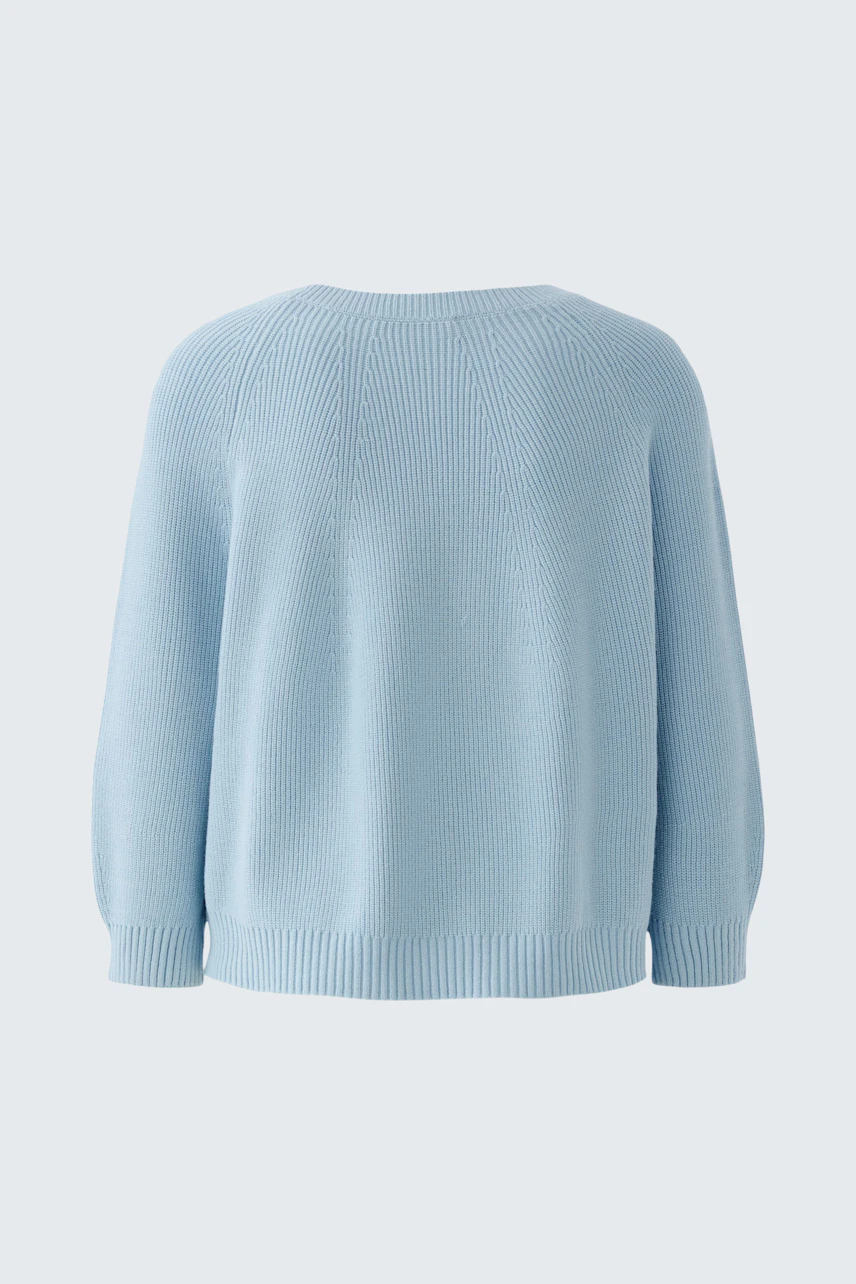 Bequemer Damen-Pullover in sanftem Blau mit lässigem Schnitt und weichem Material.