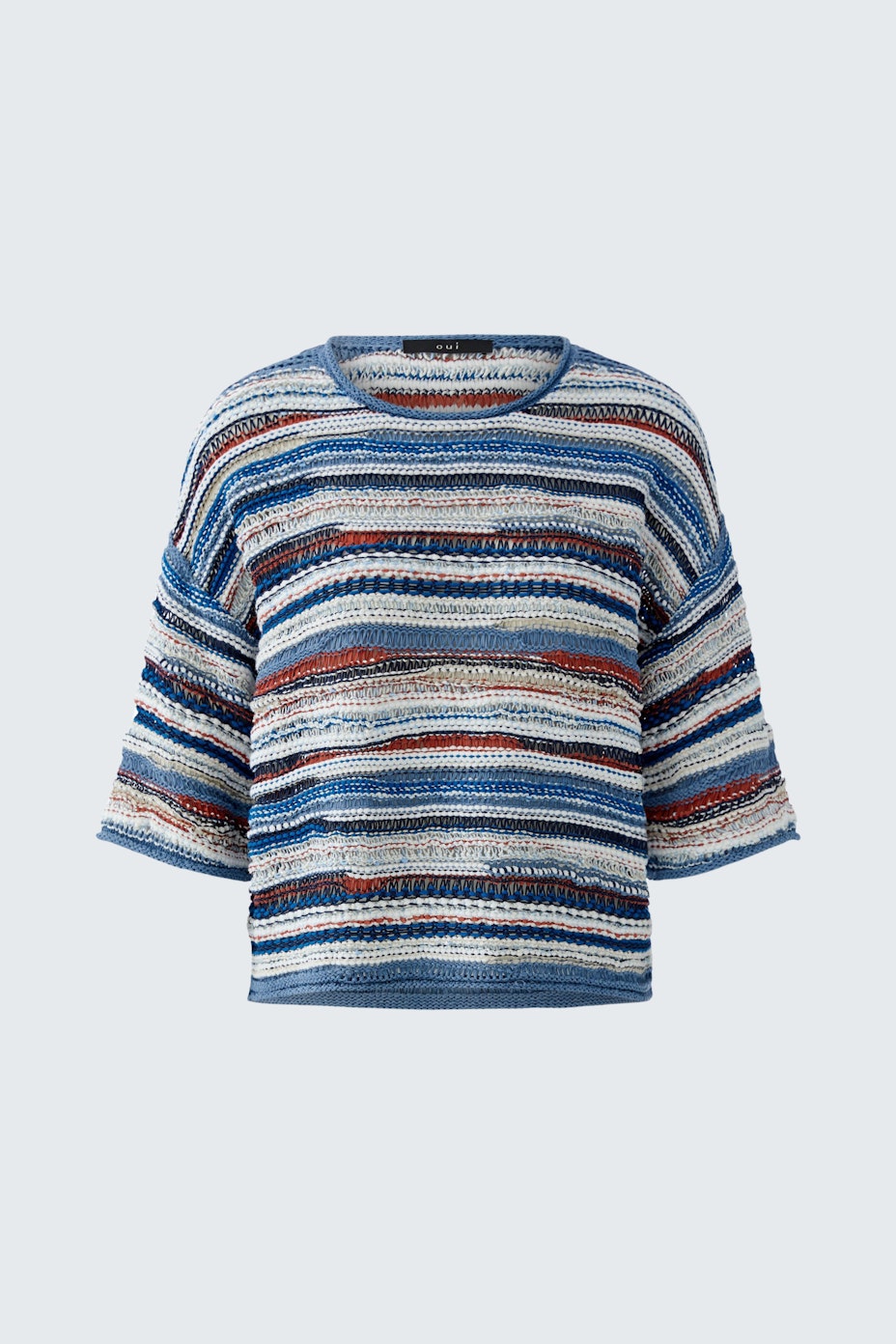 Casual women's pullover: Striped design in blue, red, and white, featuring a relaxed fit and wide sleeves.