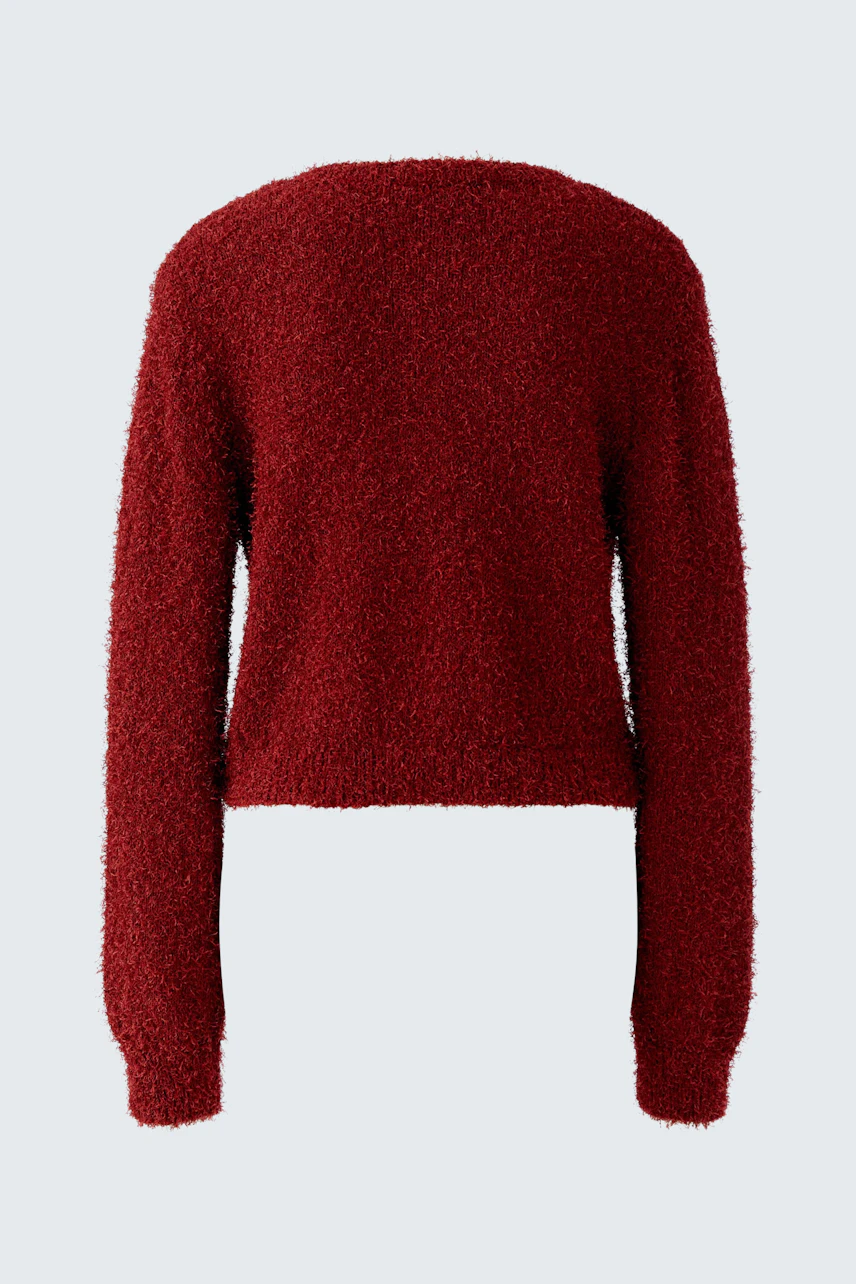 Cozy women's cardigan in deep red with a relaxed fit and soft texture.
