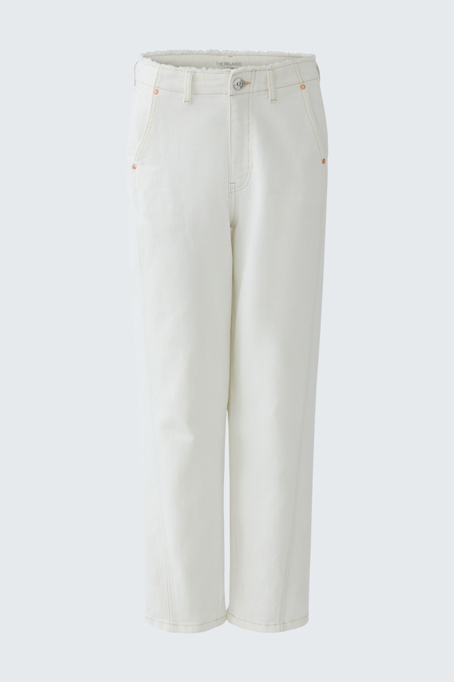 Relaxed fit women's jeans in white, featuring a classic five-pocket design and a comfortable waistband.
