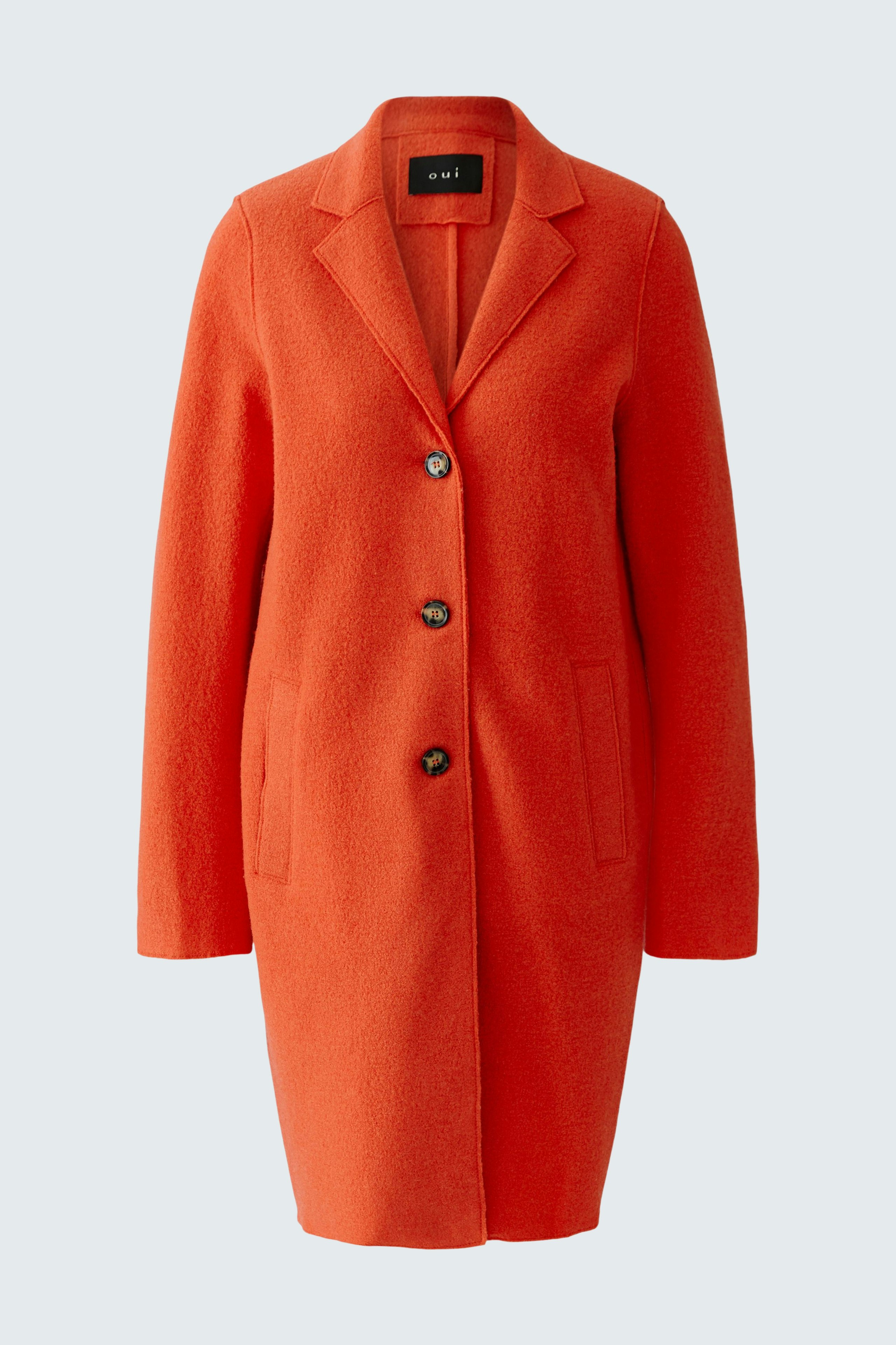 Wollmantel: Roter Damenmantel mit Knöpfen und Taschen, ideal für den Alltag.