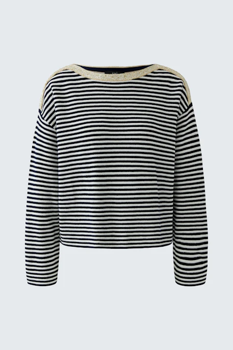 Gestreifter Damen-Pullover: Schwarz-weißes Streifenmuster, lässiger Schnitt, ideal für den Alltag.