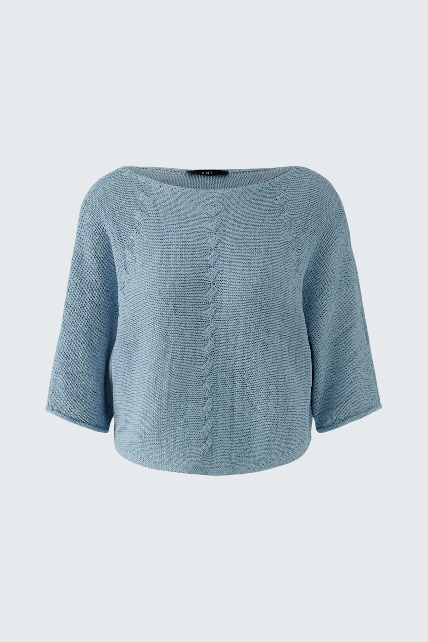 Casual women's pullover in light blue with a relaxed fit and three-quarter sleeves.