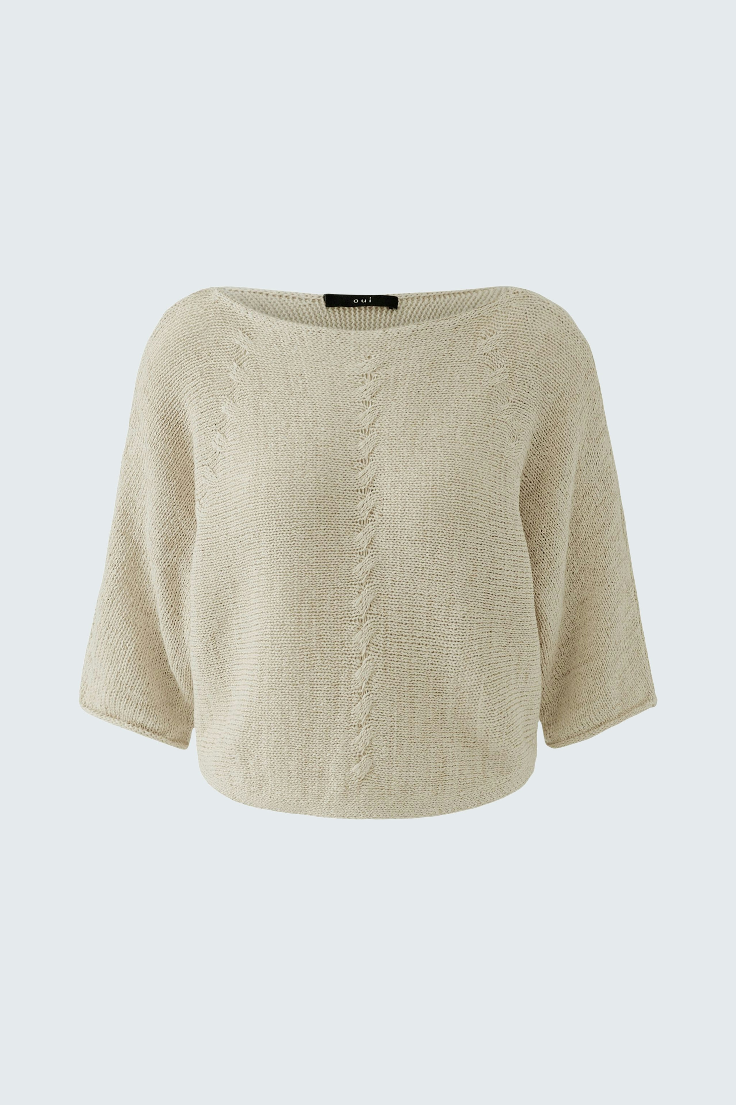 Bequemer Damen-Pullover in hellem Beige mit lässigem Schnitt und weitem Ausschnitt.
