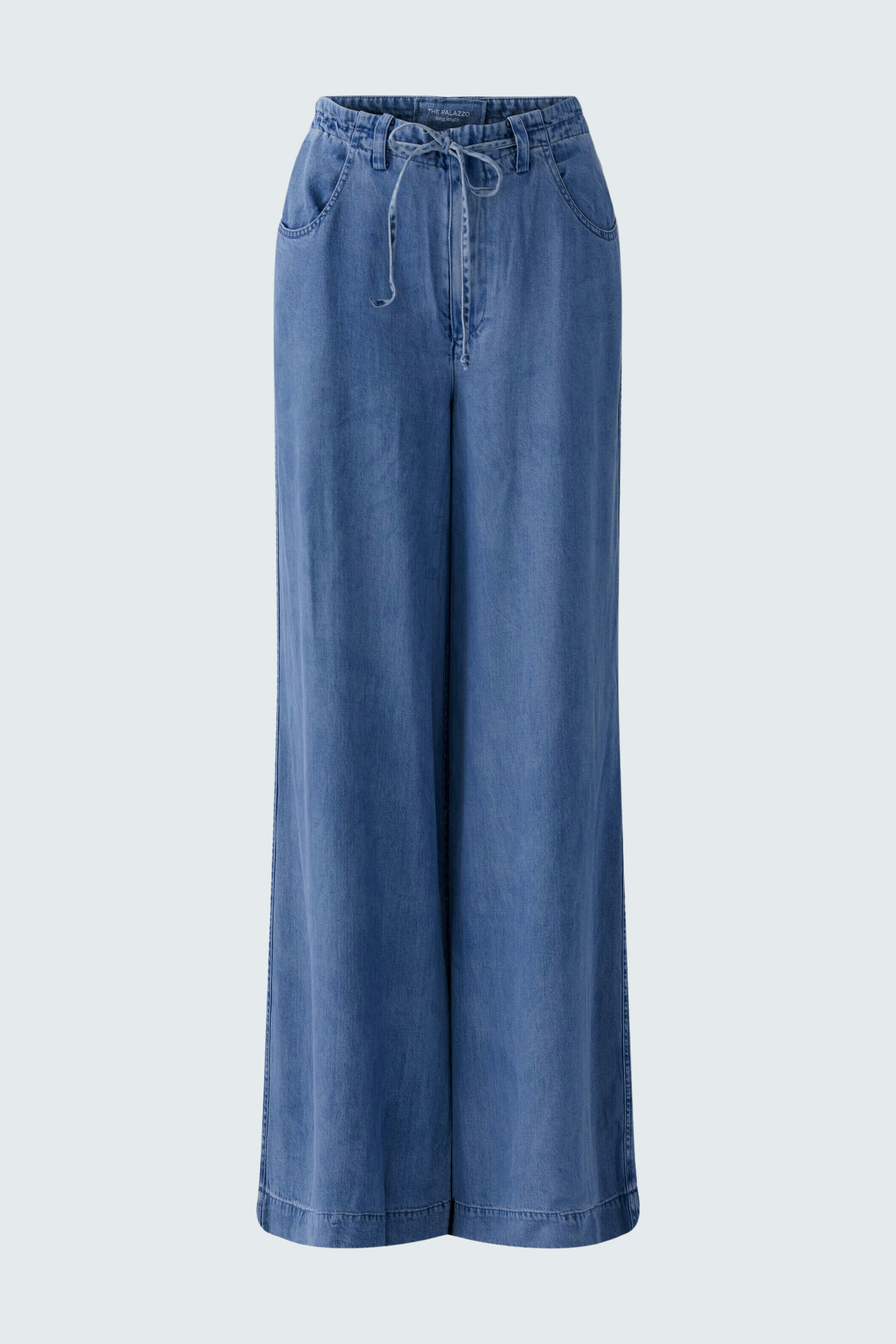 Bequeme Damen-Hose: Weite, lässige Jeanshose mit elastischem Bund und seitlichen Taschen.