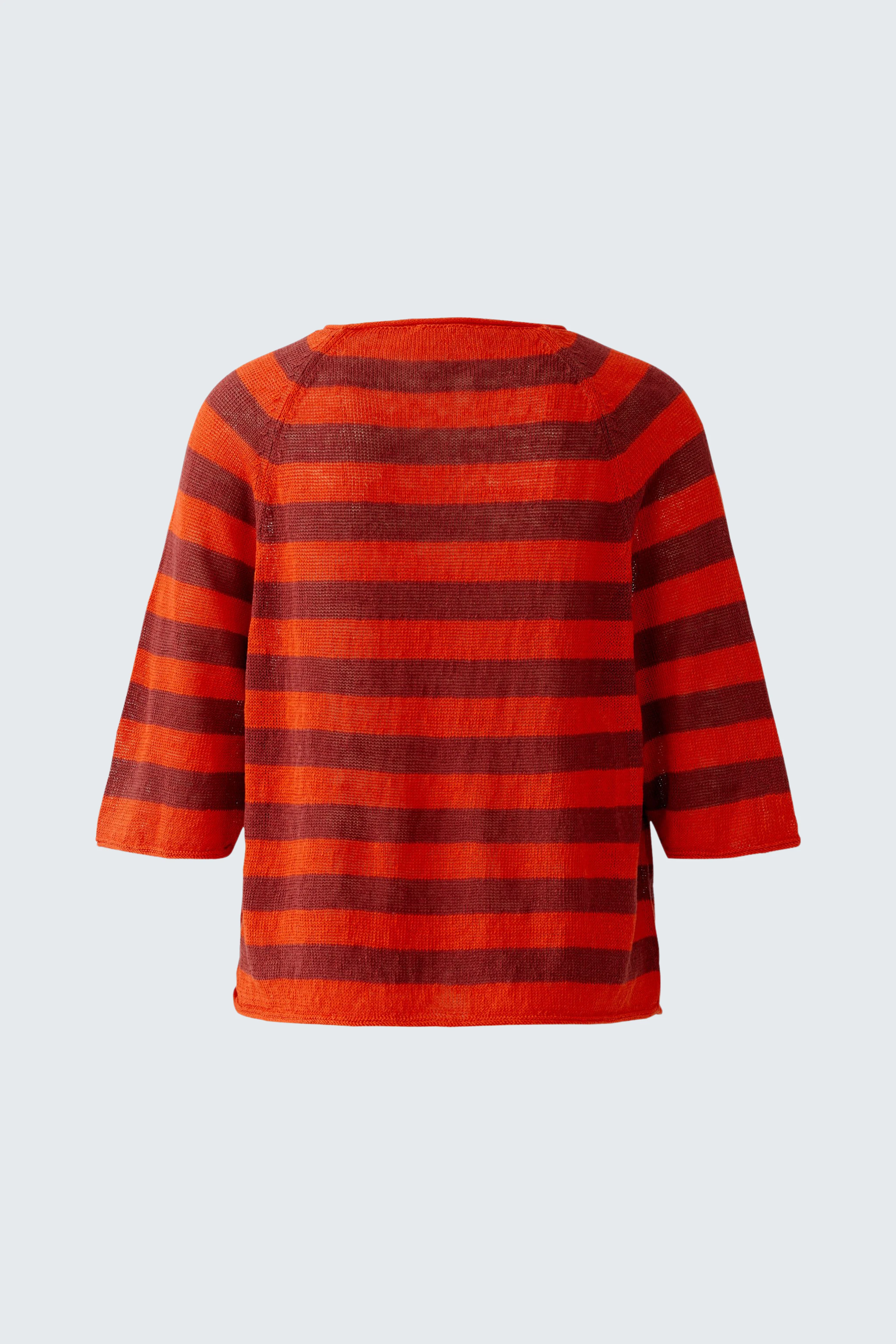 Damen-Pullover in rot-orange gestreift, lässiger Schnitt mit 3/4-Ärmeln.