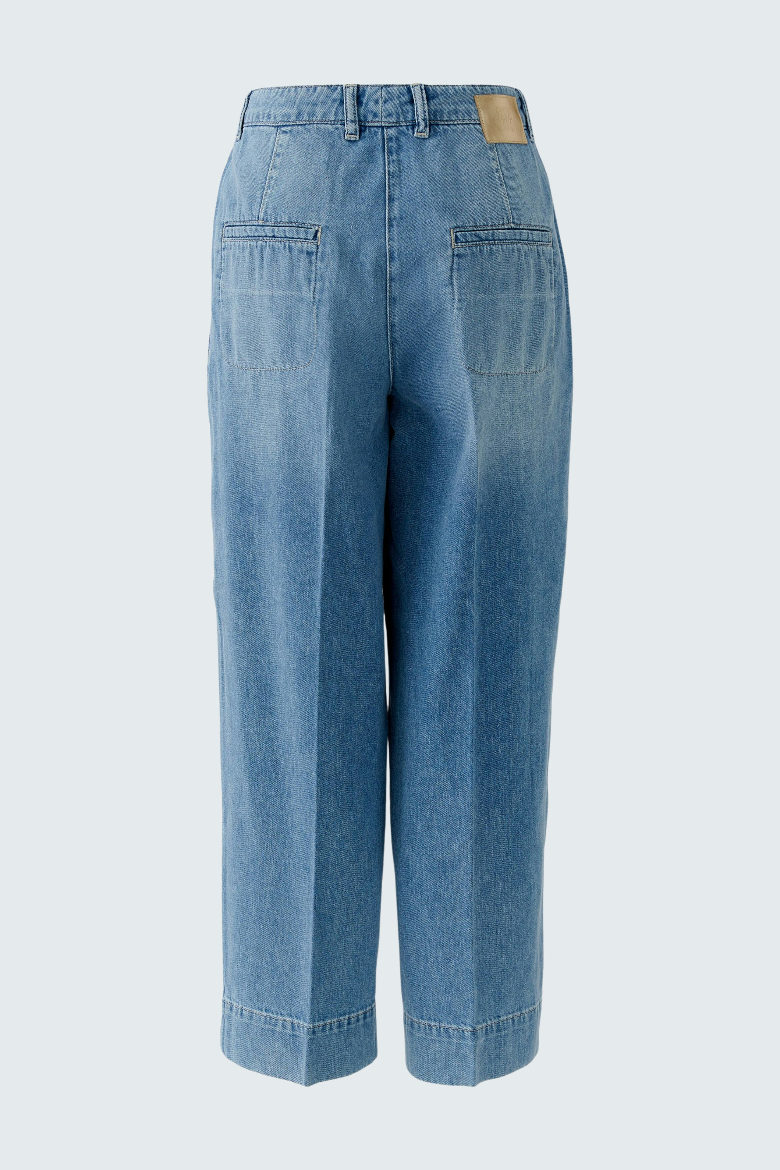 Bundfaltenhose: Hellblaue Damenhose mit weitem Schnitt und lässigem Design, ideal für den Alltag.