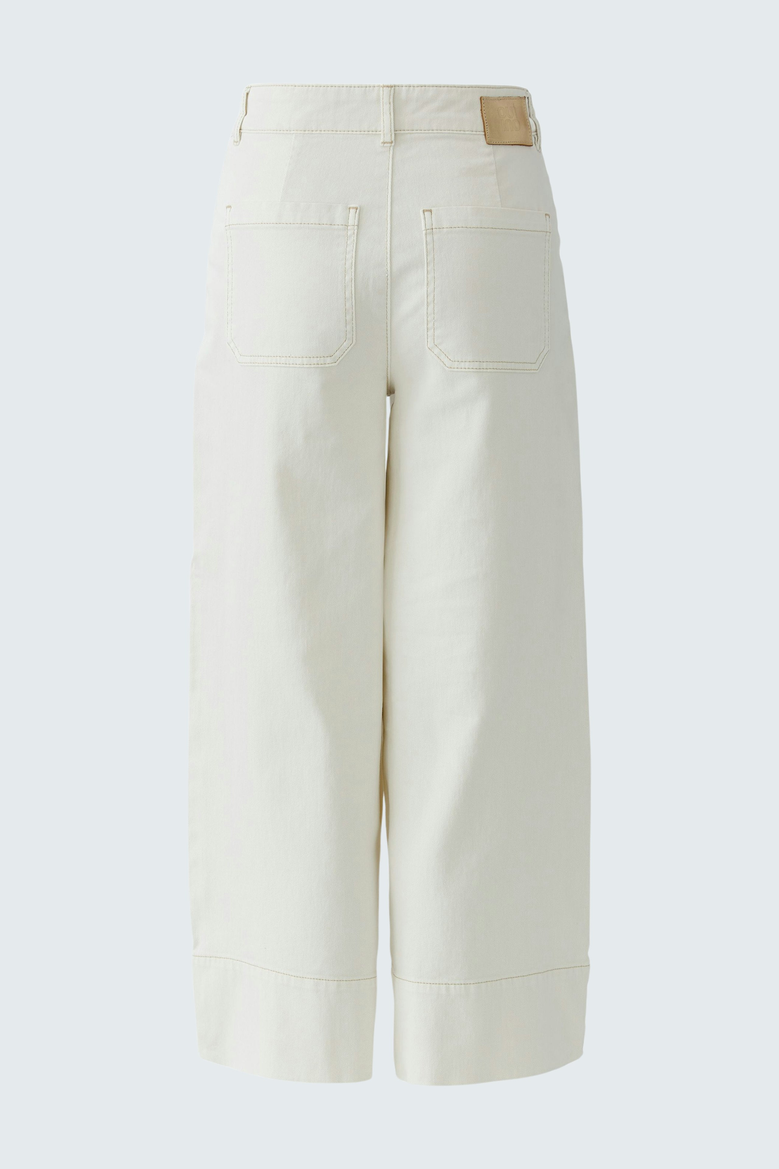 Bequeme Wide Leg Jeans für Damen in hellem Farbton mit lässigem Schnitt und praktischen Taschen.