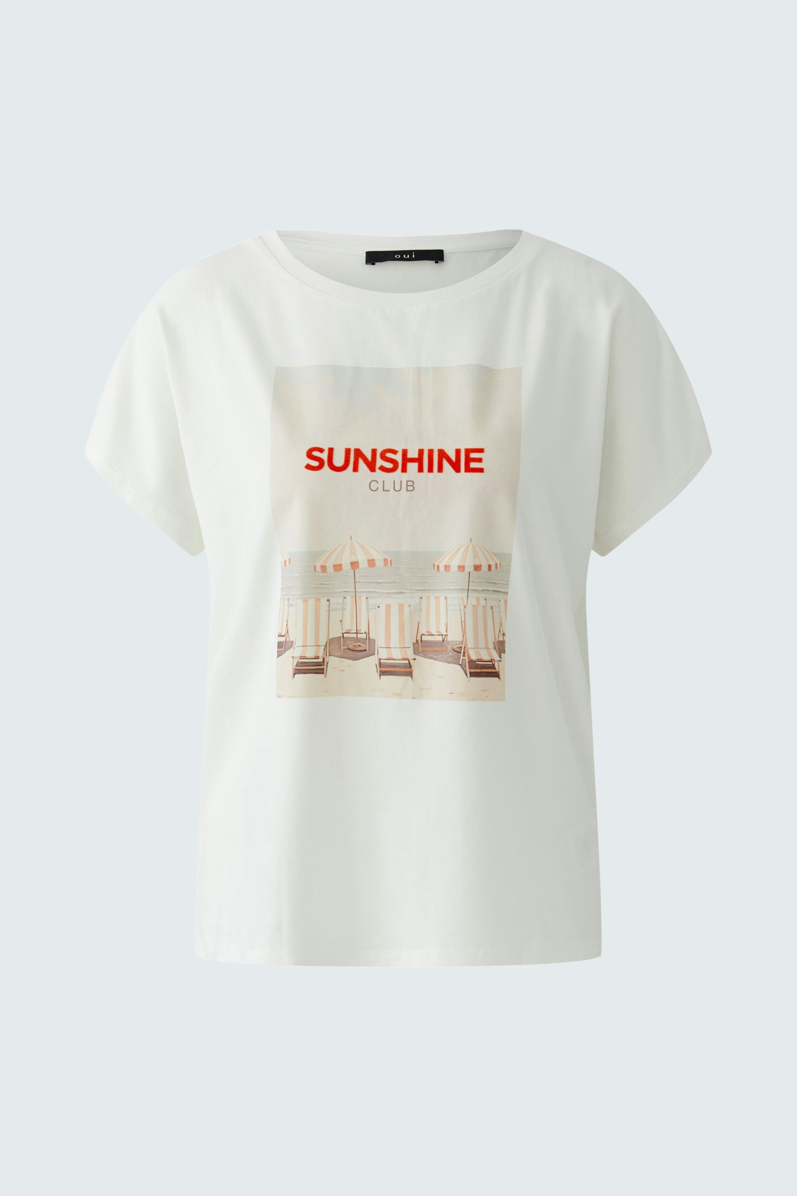 Bequemes Damen-T-Shirt in Weiß mit buntem Print. Ideal für lässige Outfits im Alltag.