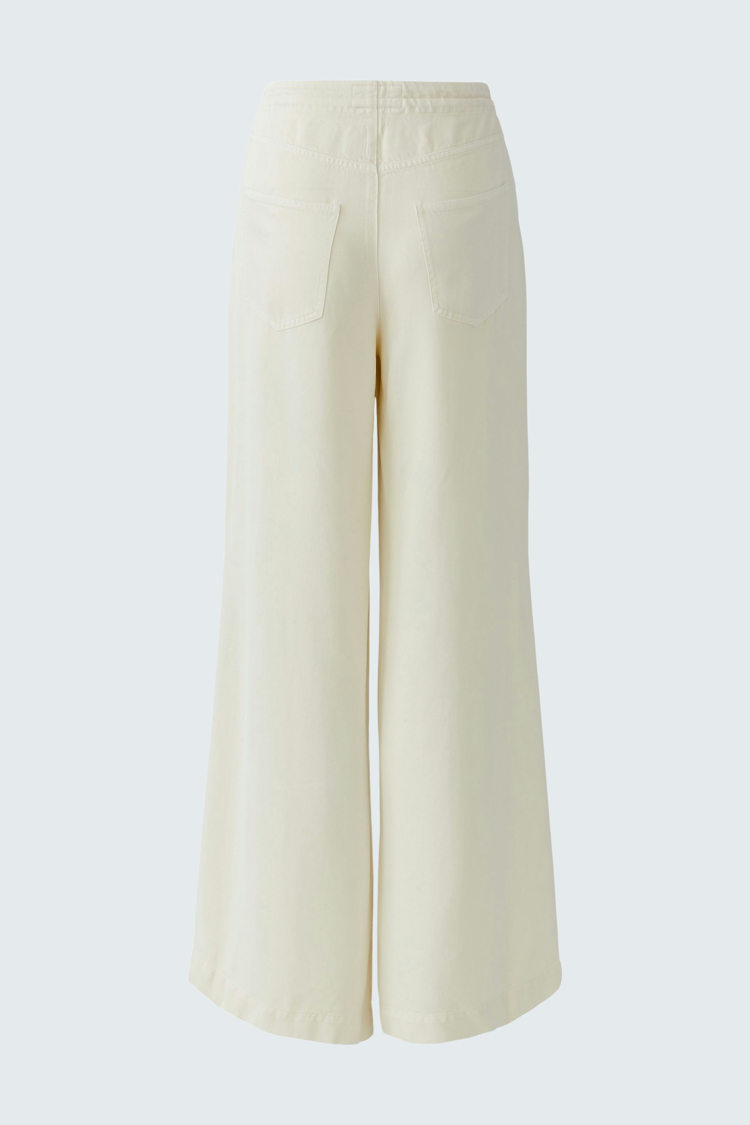 Bequeme Damen-Hose: Weite, helle Hose mit elastischem Bund und praktischen Taschen.