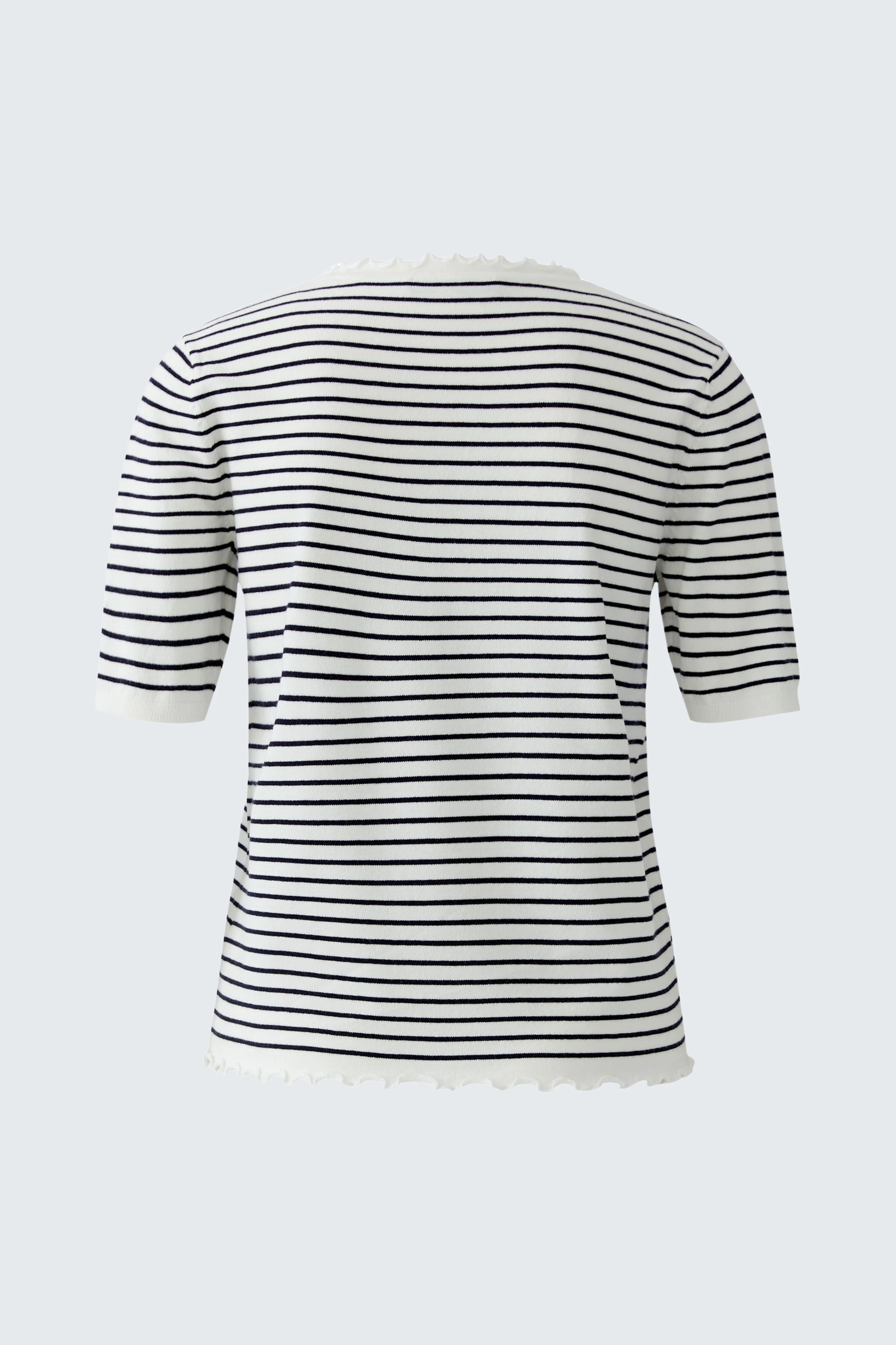 Casual women's pullover: Black and white striped pullover with short sleeves, shown from the back.