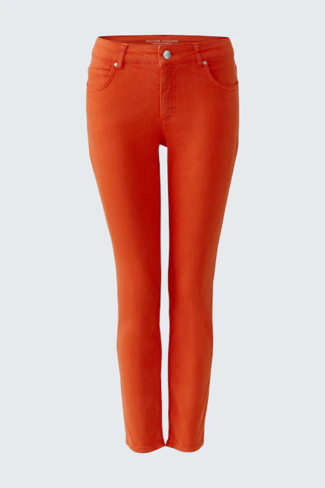 Rote Jeggings: Figurbetonte Damenhose in kräftigem Rot, ideal für einen modischen Alltagslook.