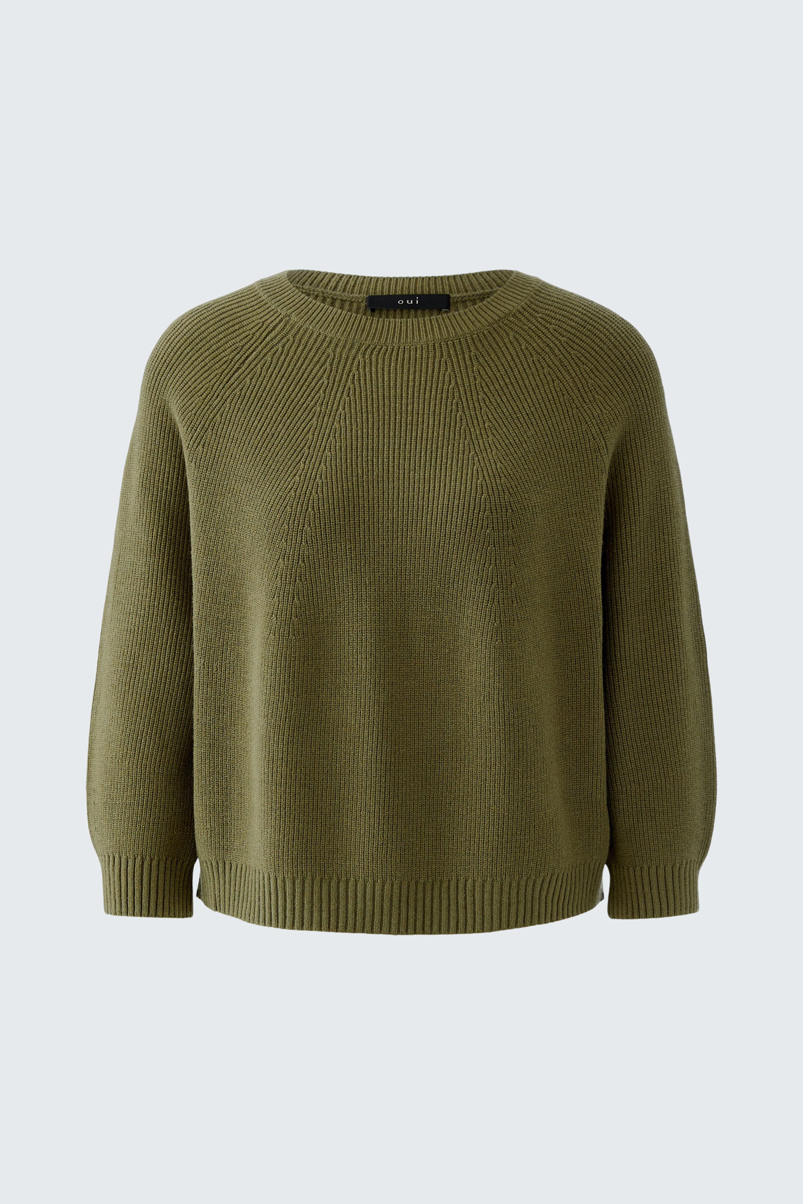 Schlichter Damen-Pullover: Olivgrüner Strickpullover ohne Muster, ideal für lässige Outfits.