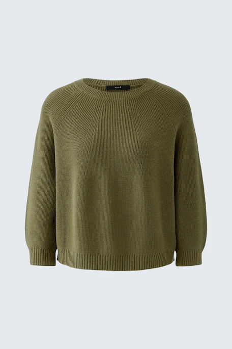 Schlichter Damen-Pullover: Olivgrüner Strickpullover ohne Muster, ideal für lässige Outfits.