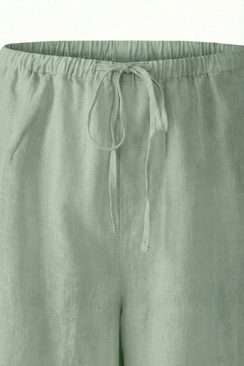 Casual Marlene trousers in light green with a drawstring waist, perfect for relaxed styling.