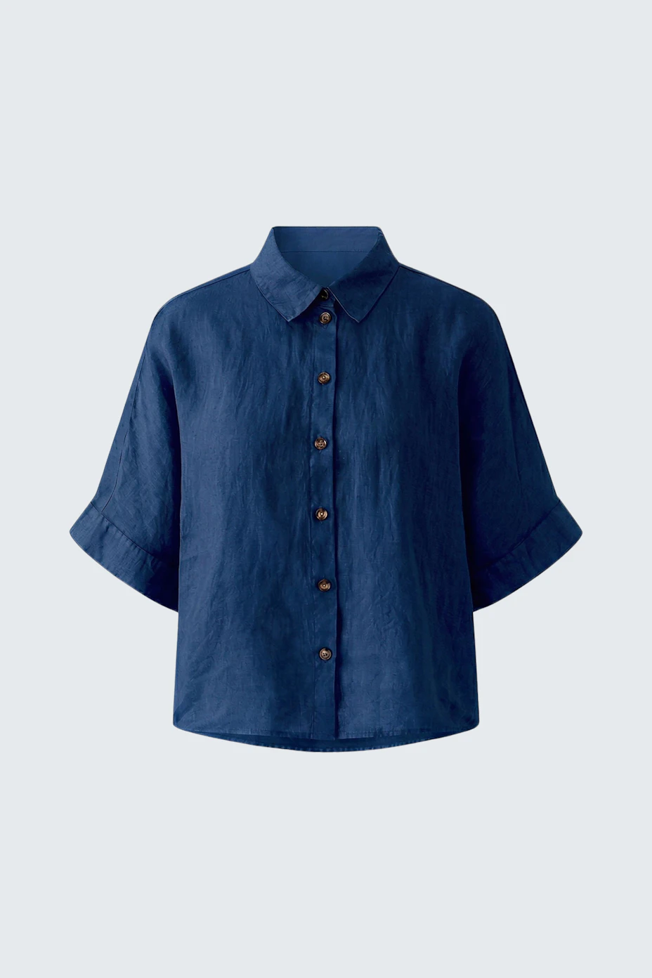 Dunkelblaue Bluse aus Leinen mit kurzen Ärmeln und Knopfleiste, ohne Model präsentiert.